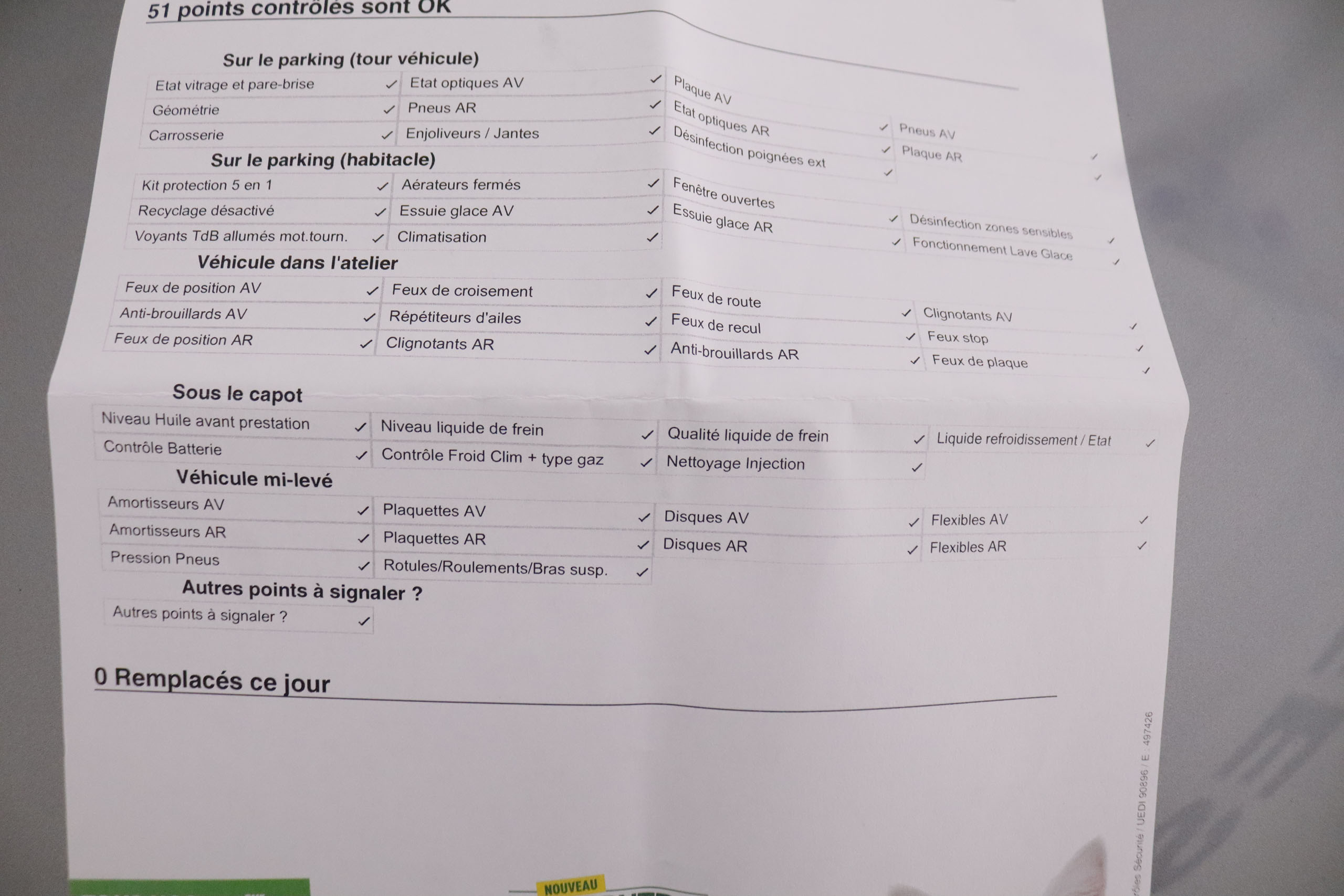 Suzuki Vitara 1.4T 4WD AUTO S 140CV 5P # NAVY,FAROS LED,CAMARA TRASERA,PARKTRONIC foto 34