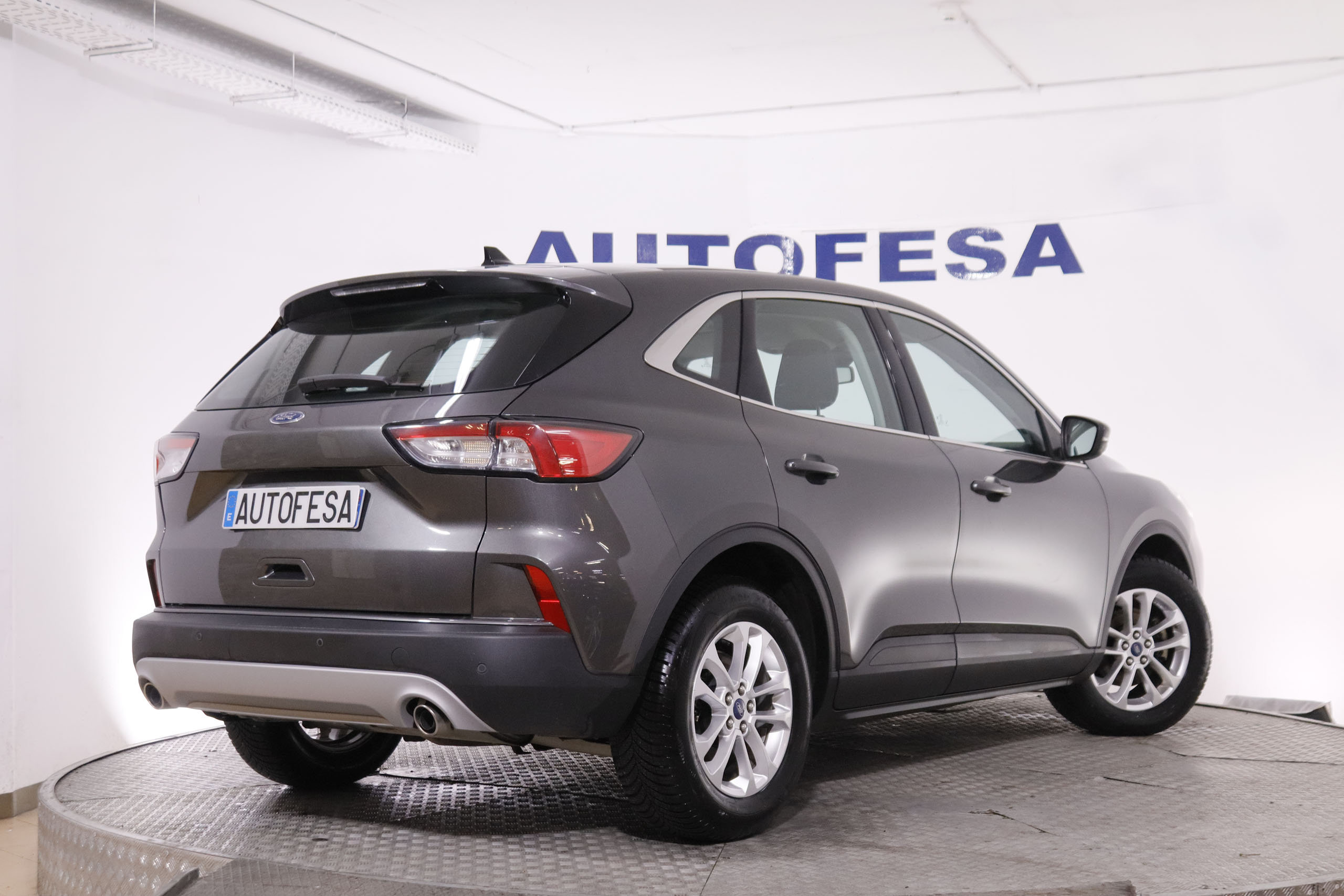 Ford Kuga 1.5 ECOBLUE 120CV TITANIUM 5P # NAVY,PARKTRONIC foto 6