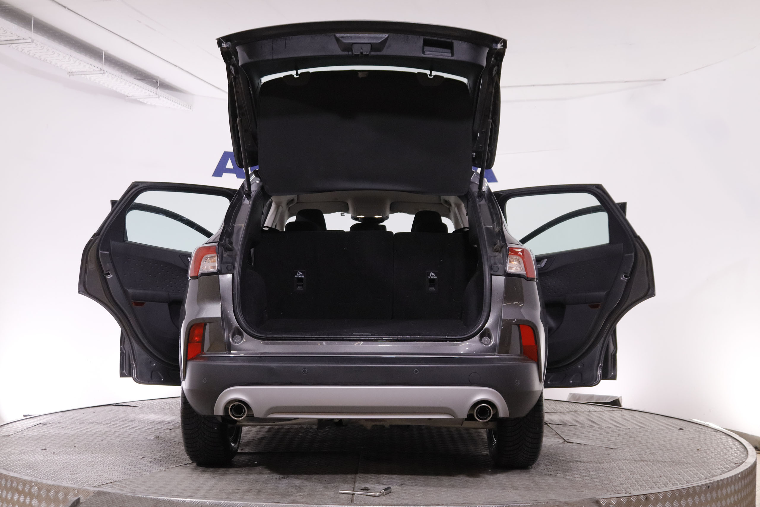 Ford Kuga 1.5 ECOBLUE 120CV TITANIUM 5P # NAVY,PARKTRONIC foto 13