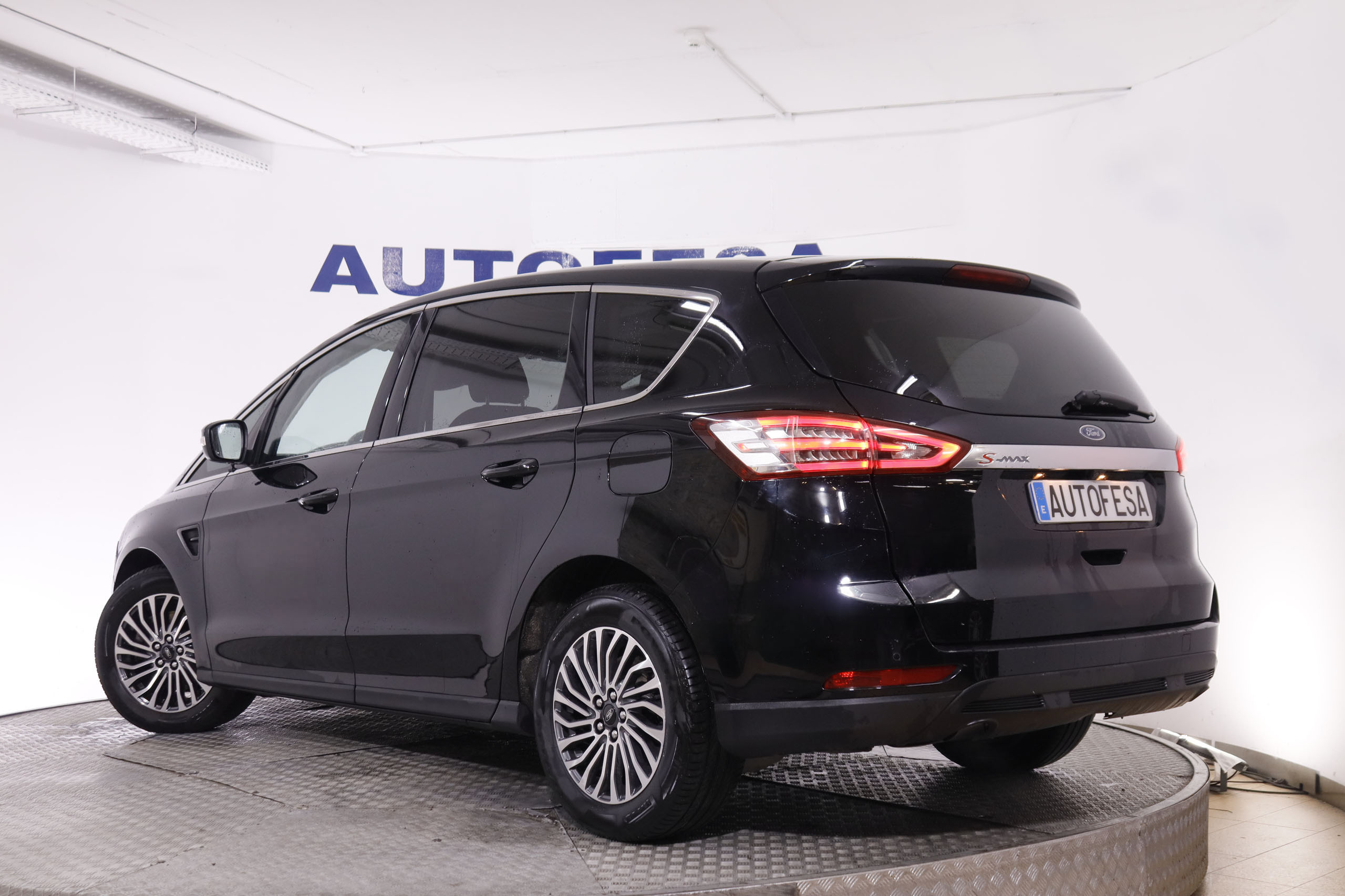 Ford S-max 2.0 TDCI ECOBLUE TITANIUM 150CV 7 PLAZAS 5P # IVA DEDUCIBLE, NAVY, PARKTRONIC foto 5