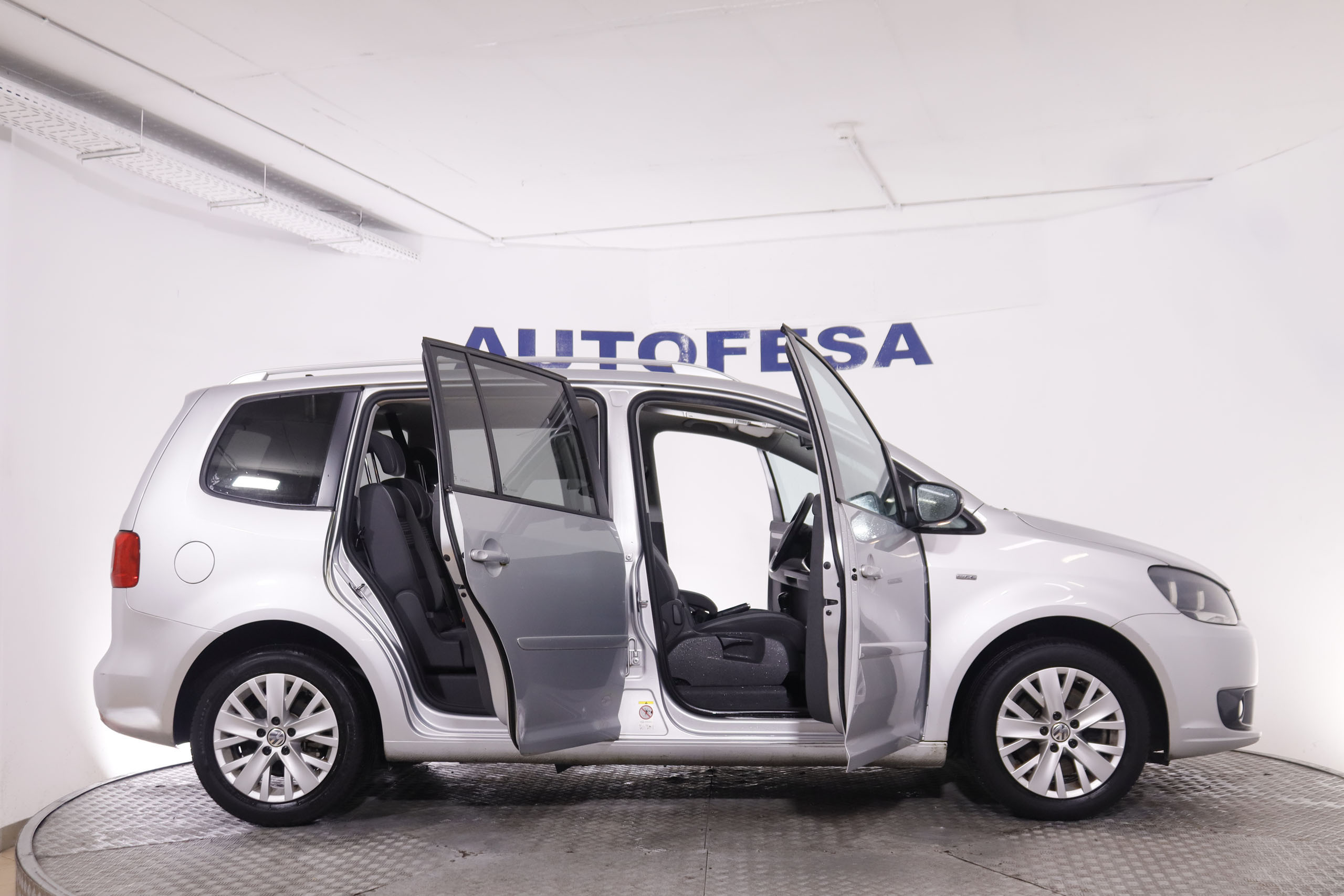 Volkswagen Touran 1.4 TSI ADVANCE 140CV 5P # NAVY, PARKTRONIC foto 11