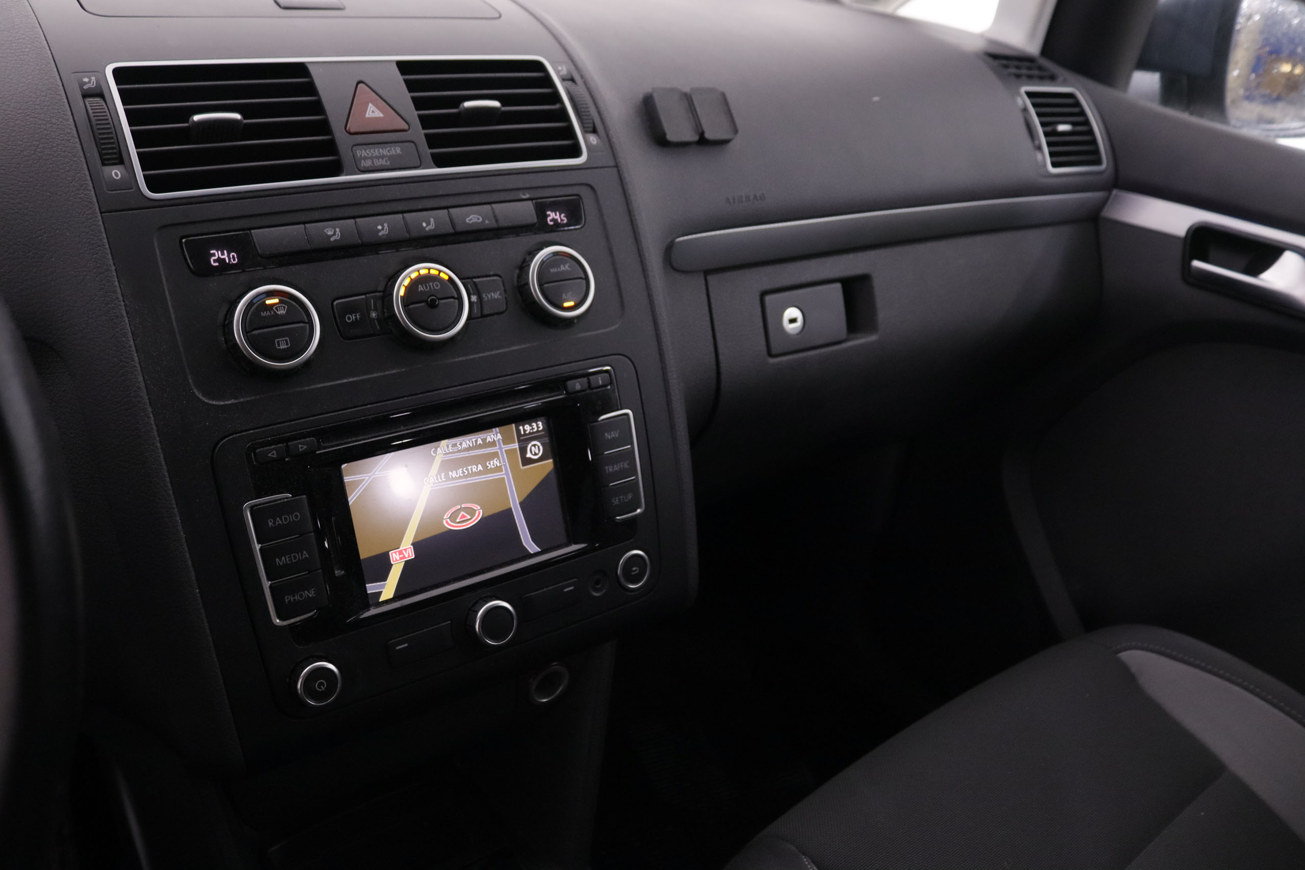 Volkswagen Touran 1.4 TSI ADVANCE 140CV 5P # NAVY, PARKTRONIC foto 18