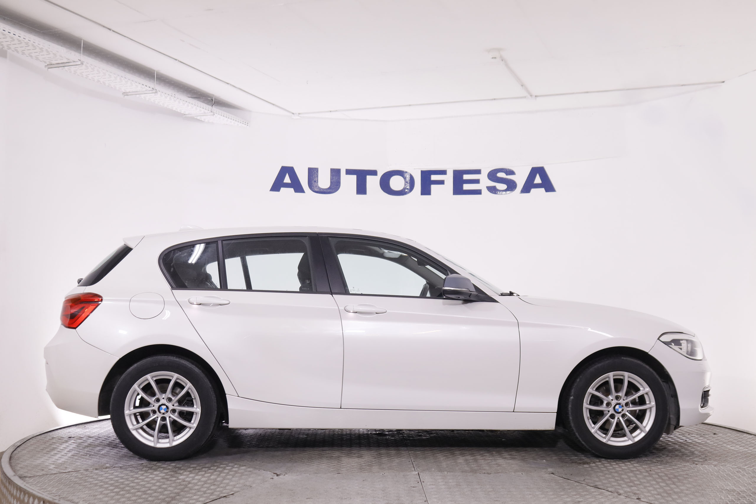 BMW 116 SERIE 1 116D 116CV 5P # NAVY, PARKTRONIC foto 9