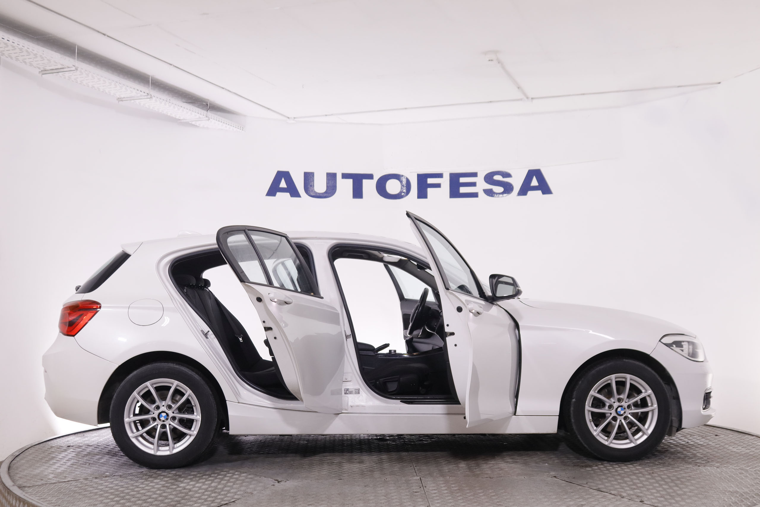 BMW 116 SERIE 1 116D 116CV 5P # NAVY, PARKTRONIC foto 10