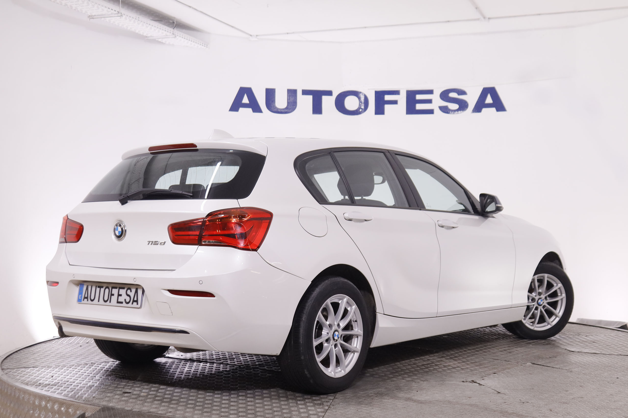 BMW 116 SERIE 1 116D 116CV 5P # NAVY, PARKTRONIC foto 7