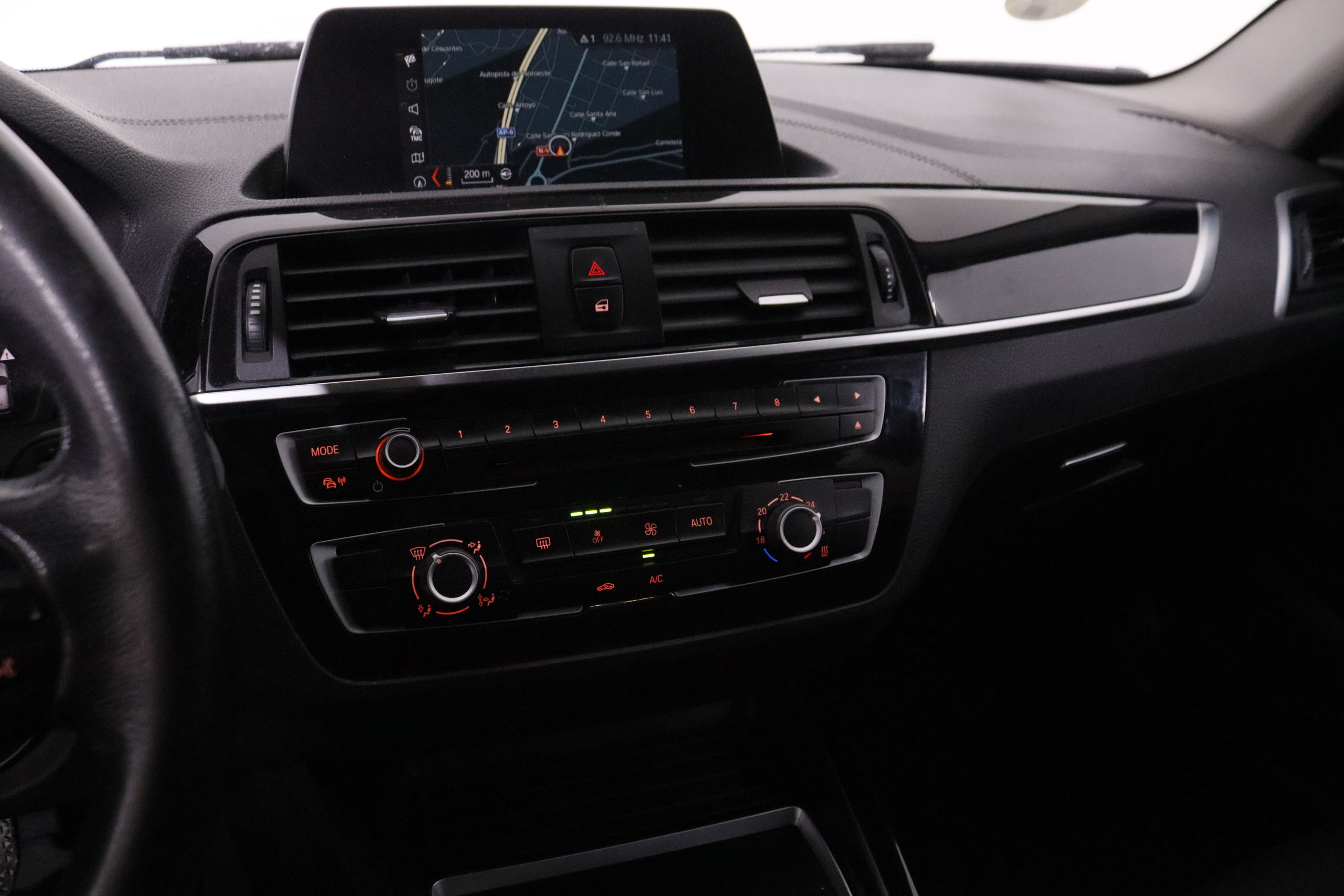 BMW 116 SERIE 1 116D 116CV 5P # NAVY, PARKTRONIC foto 18