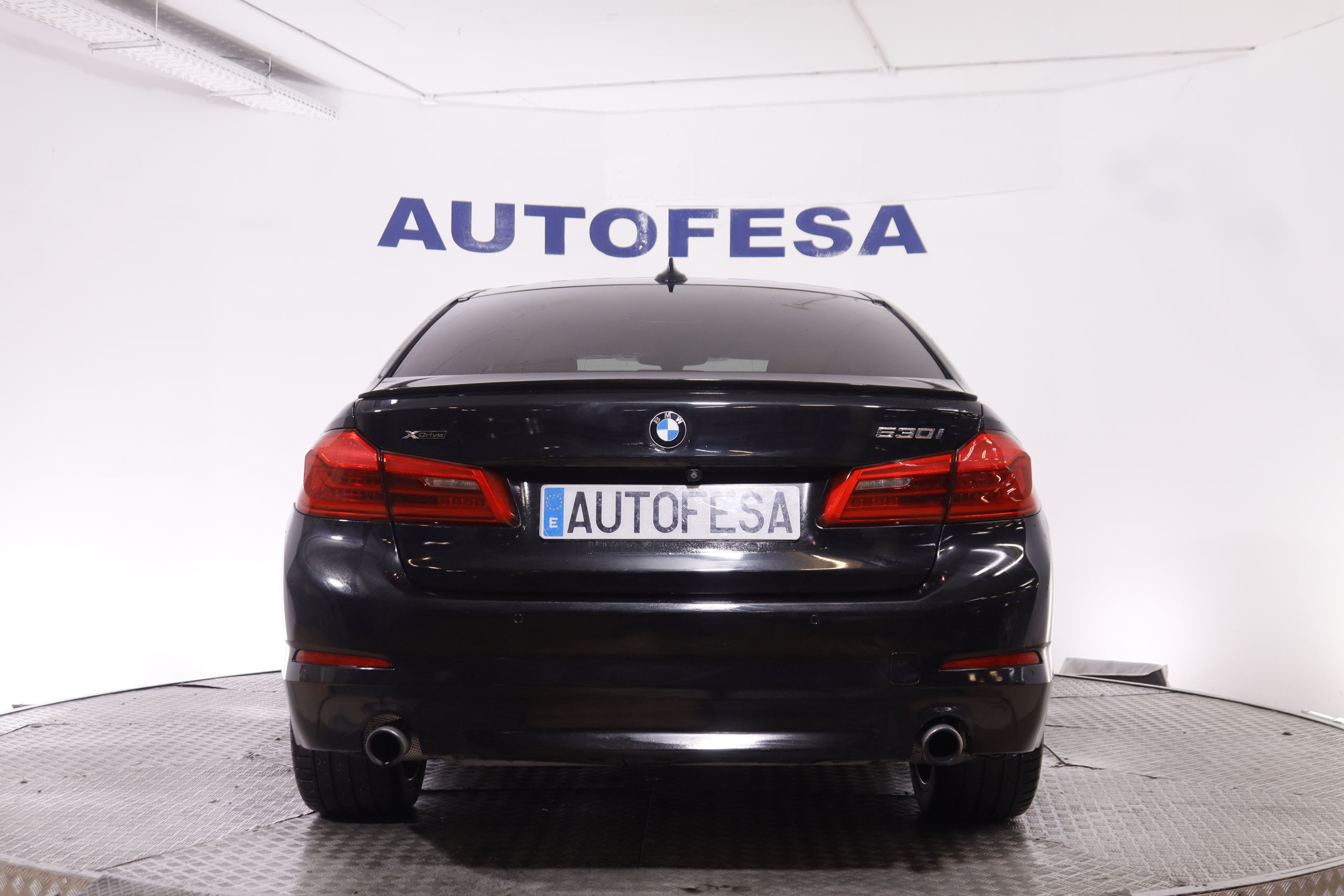BMW 530 SERIE 5 530I XDRIVE AUTO 252CV 4P # CUERO, TECHO ELECTRICO, PARKTRONIC foto 6