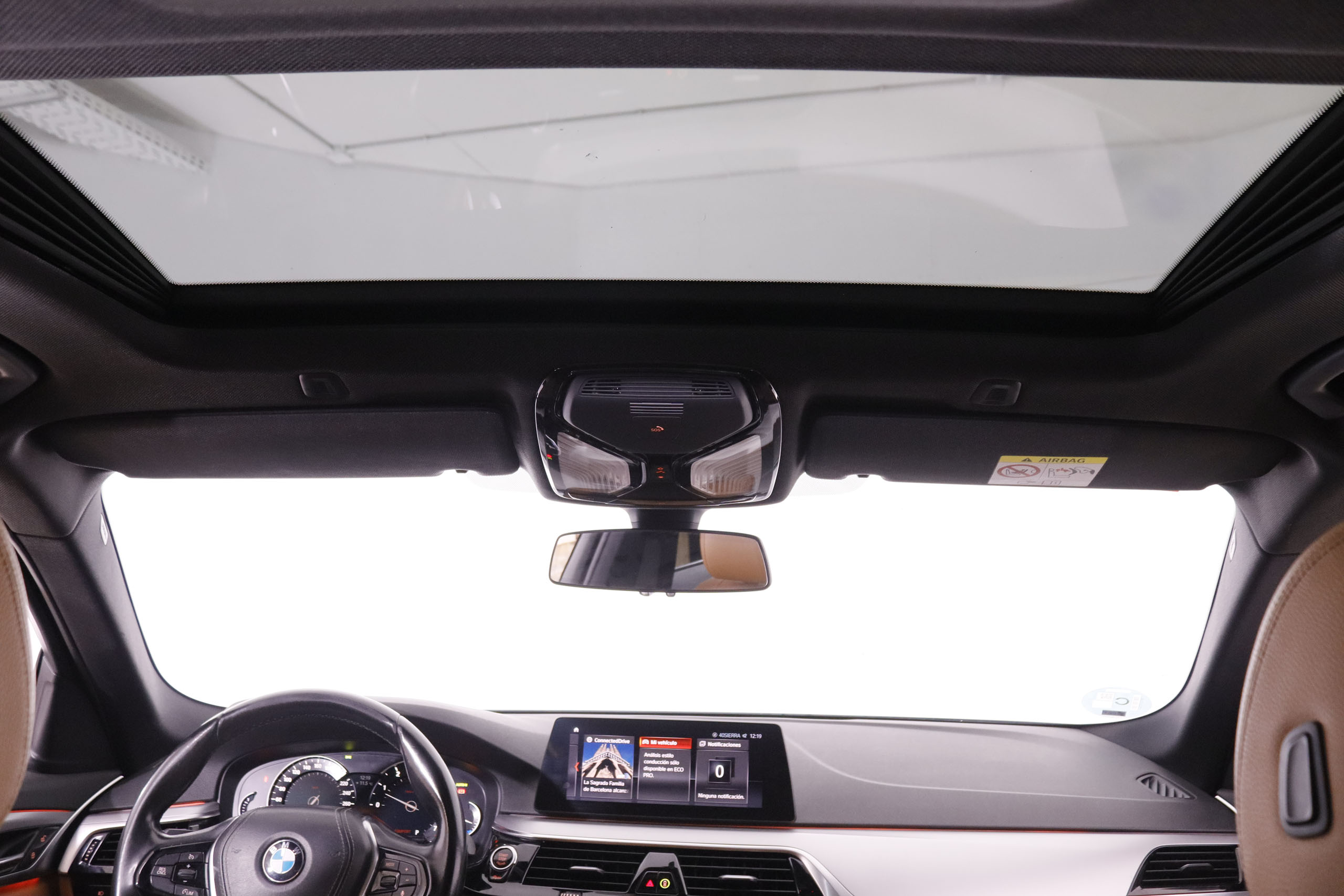 BMW 530 SERIE 5 530I XDRIVE AUTO 252CV 4P # CUERO, TECHO ELECTRICO, PARKTRONIC foto 14