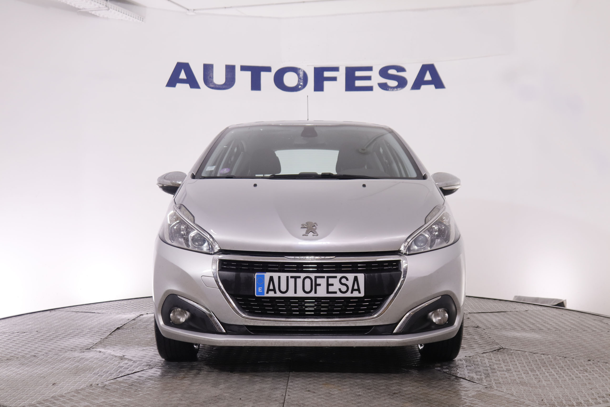 Peugeot 208 1.2 PURE TECH ALLURE 82CV 5P # NAVY, PARKTRONIC foto 2