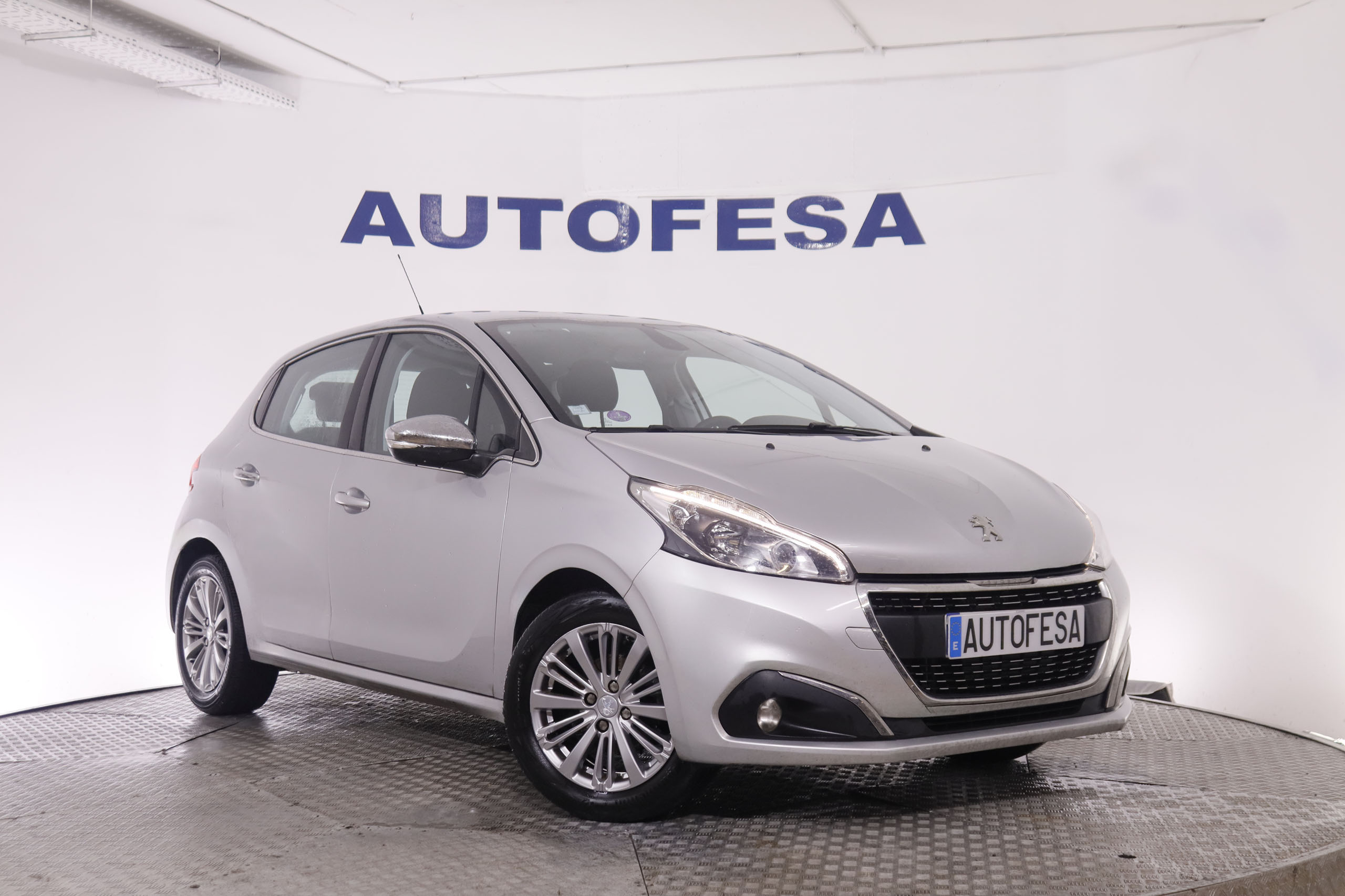 Peugeot 208 1.2 PURE TECH ALLURE 82CV 5P # NAVY, PARKTRONIC foto 3
