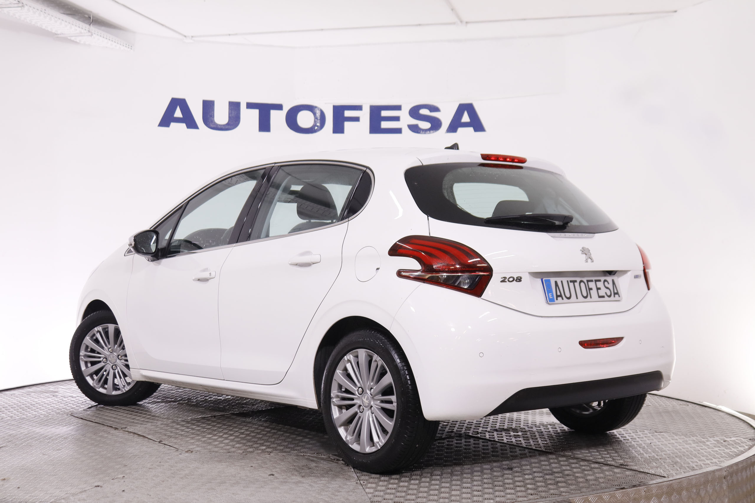Peugeot 208 1.2 PURE TECH ALLURE 82CV 5P # NAVY, PARKTRONIC foto 7