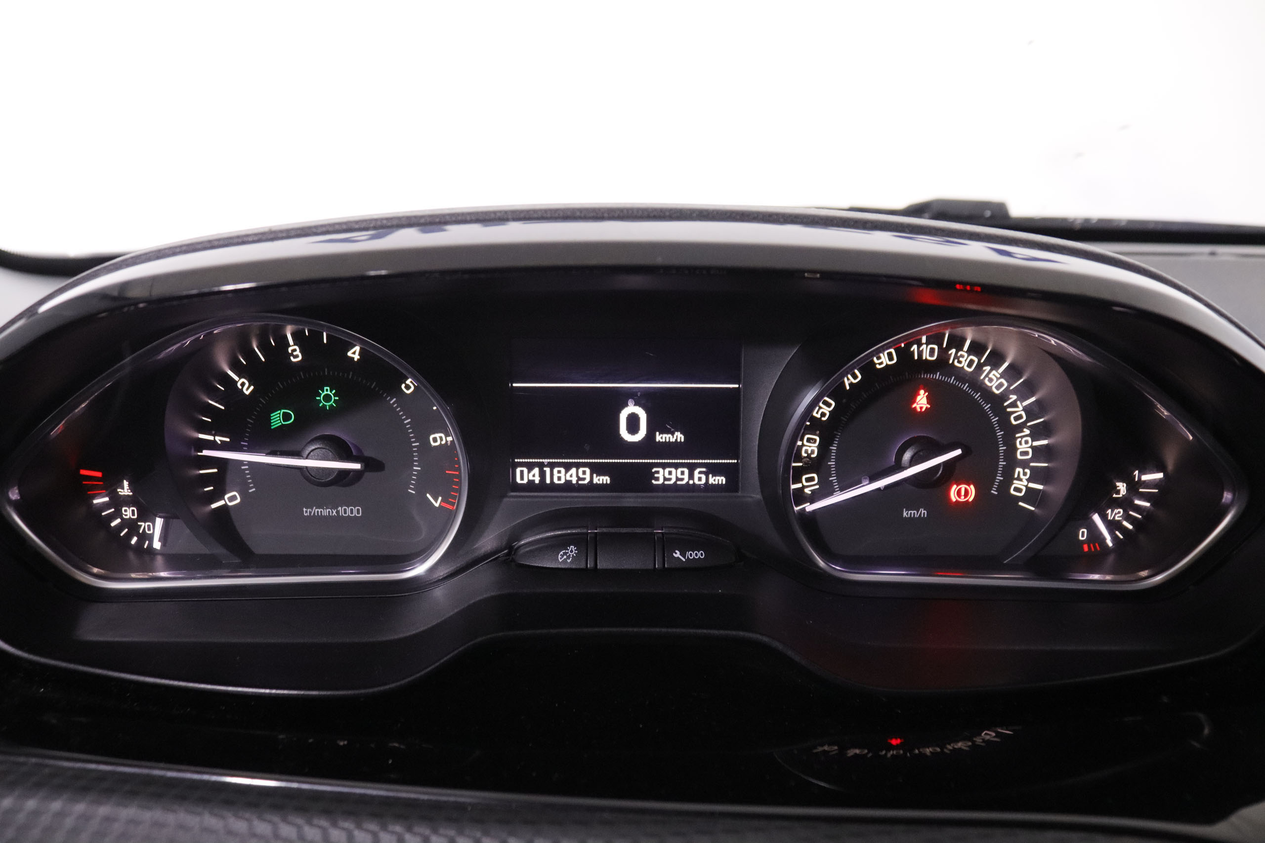 Peugeot 208 1.2 PURE TECH ALLURE 82CV 5P # NAVY, PARKTRONIC foto 17