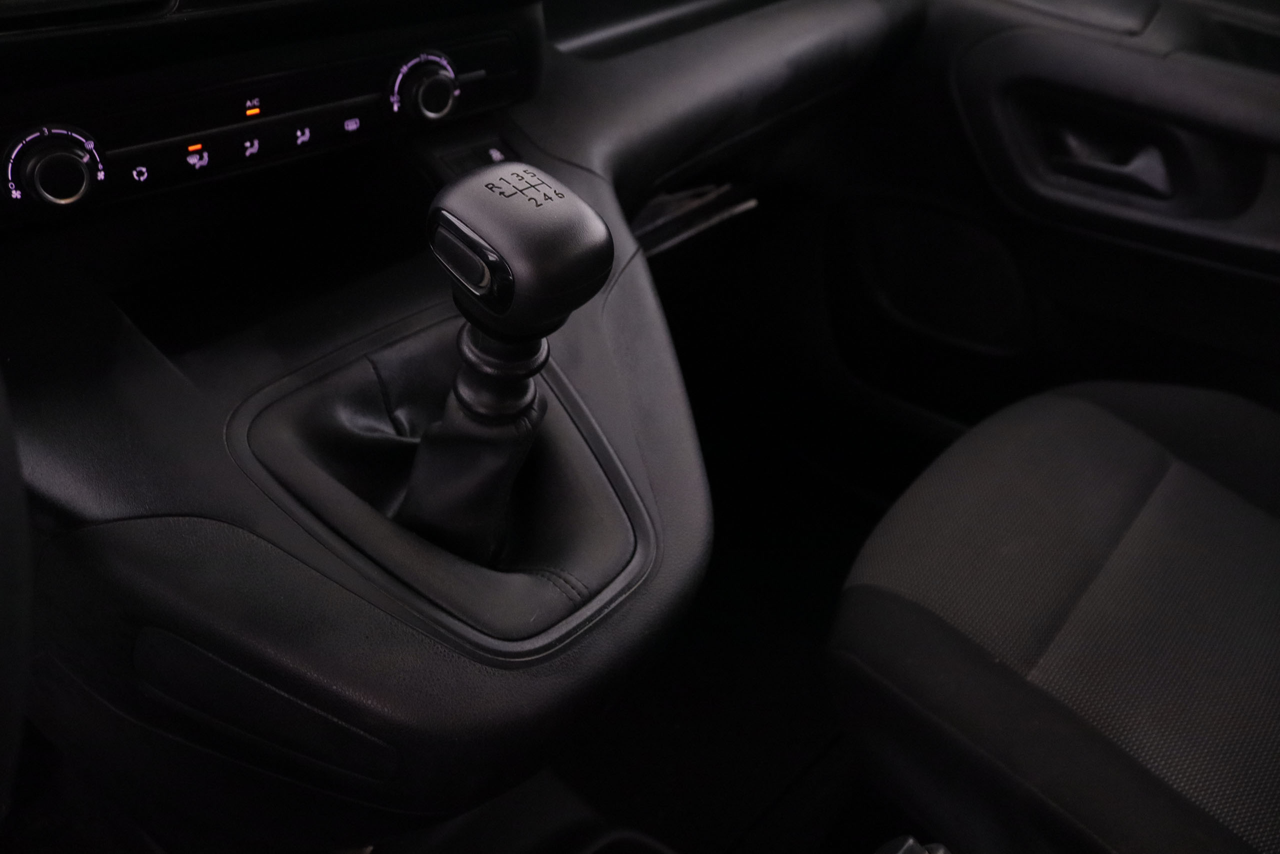 Citroen Berlingo 1.5 BLUEHDI TALLA M LIVE 100CV 5P # IVA DEDUCIBLE foto 19