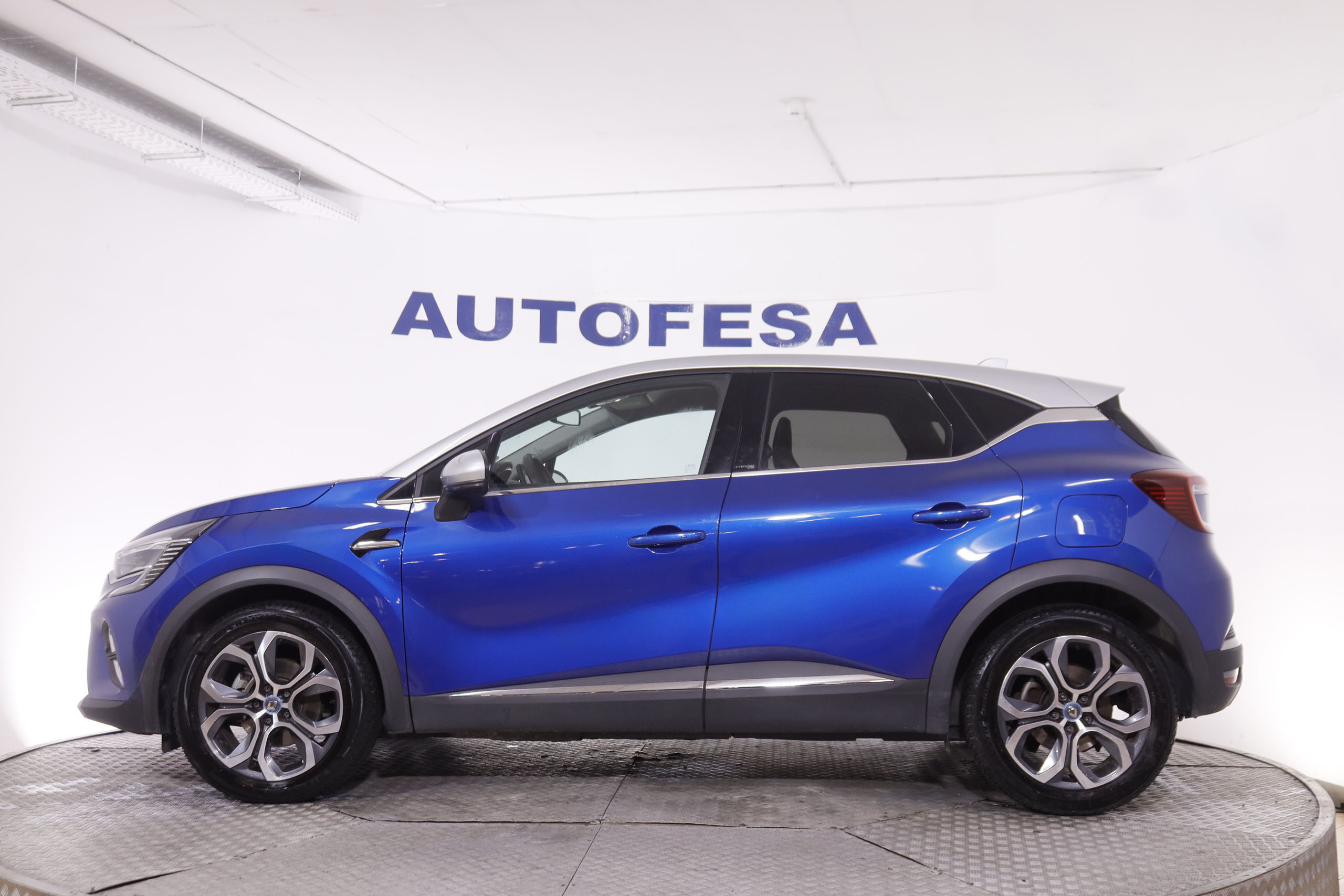 Renault Captur 1.6 E-TECH PLUG-IN INTENS AUTO 160CV 5P # IVA DEDUCIBLE, NAVY, PARKTRONIC foto 13