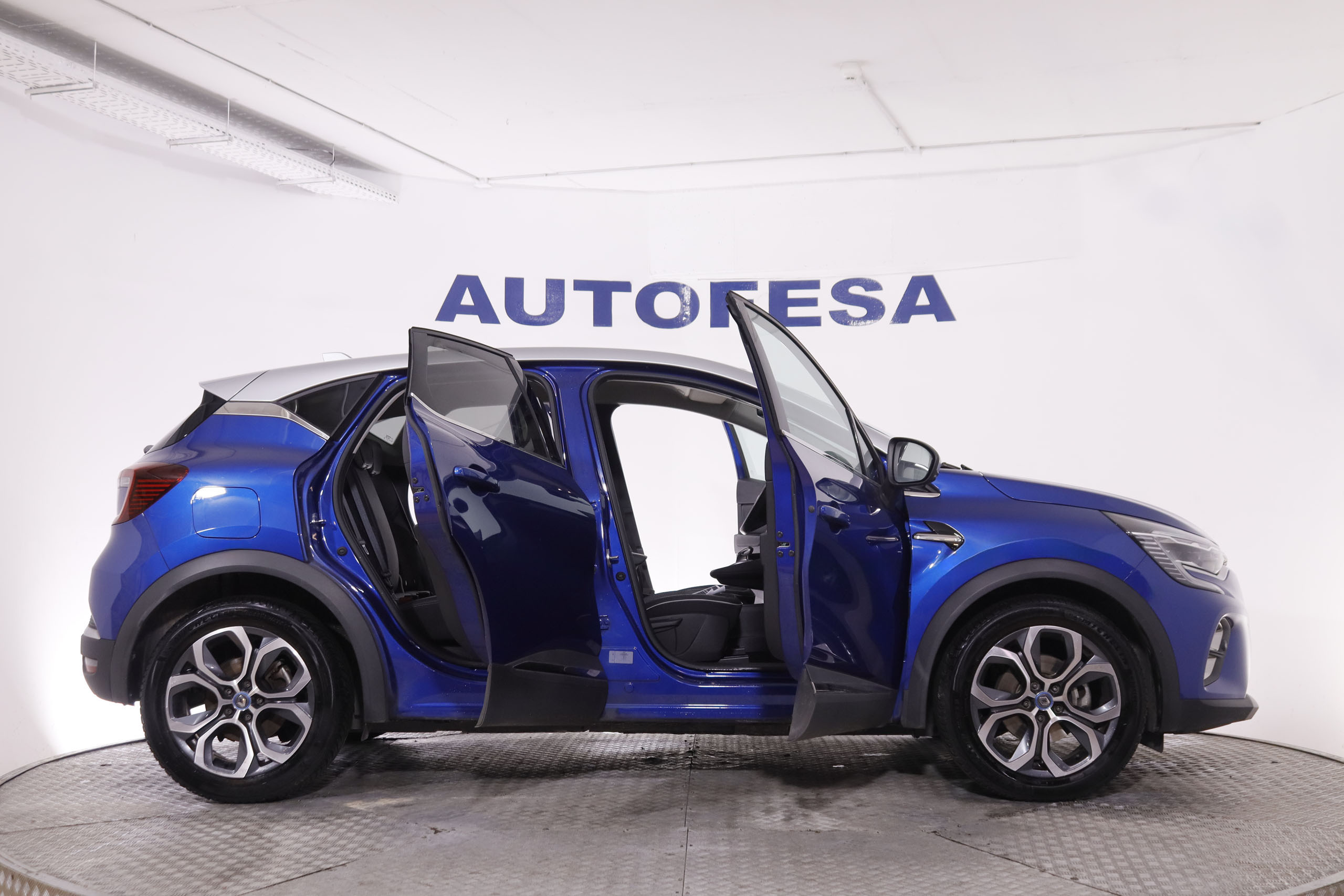 Renault Captur 1.6 E-TECH PLUG-IN INTENS AUTO 160CV 5P # IVA DEDUCIBLE, NAVY, PARKTRONIC foto 11