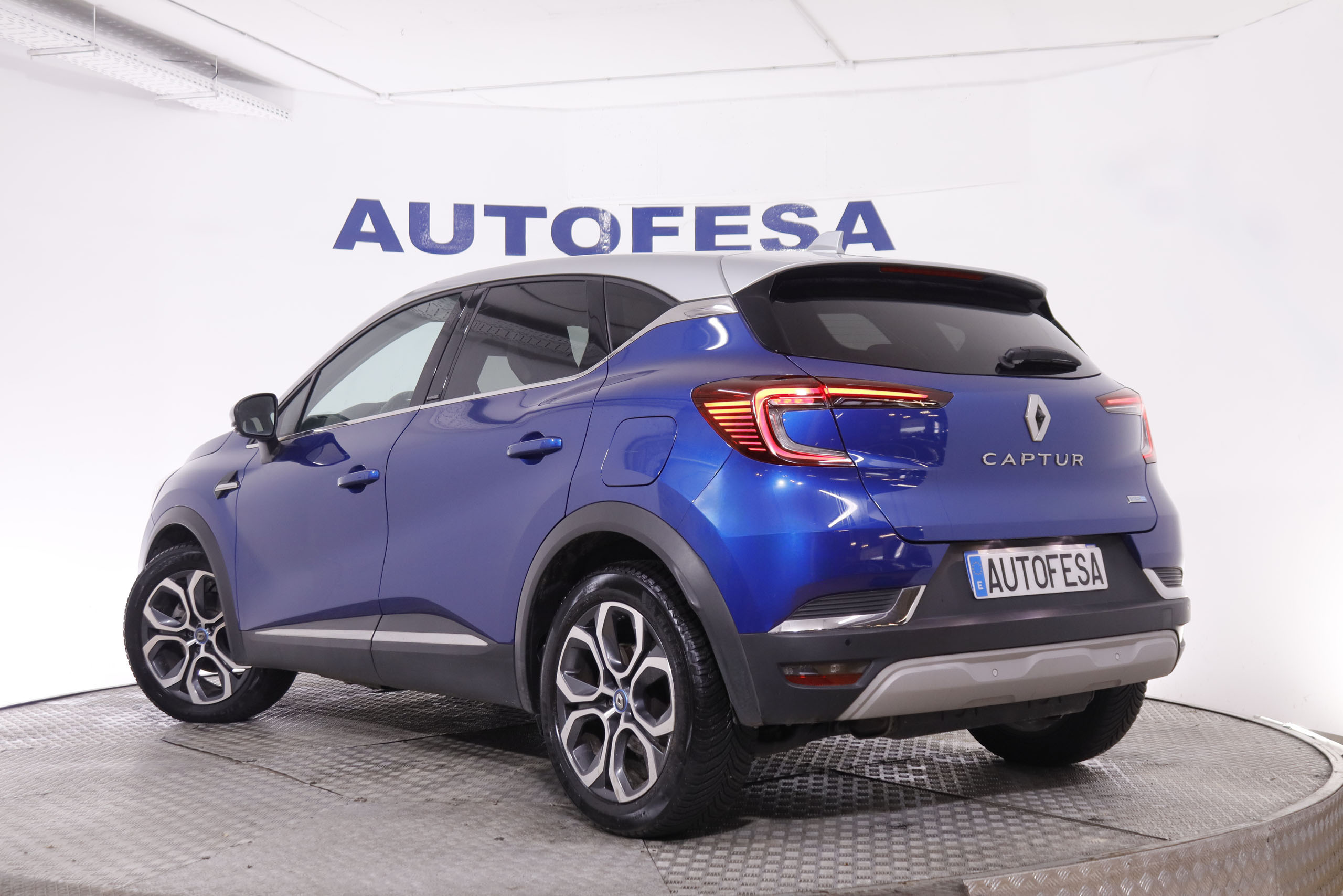 Renault Captur 1.6 E-TECH PLUG-IN INTENS AUTO 160CV 5P # IVA DEDUCIBLE, NAVY, PARKTRONIC foto 5