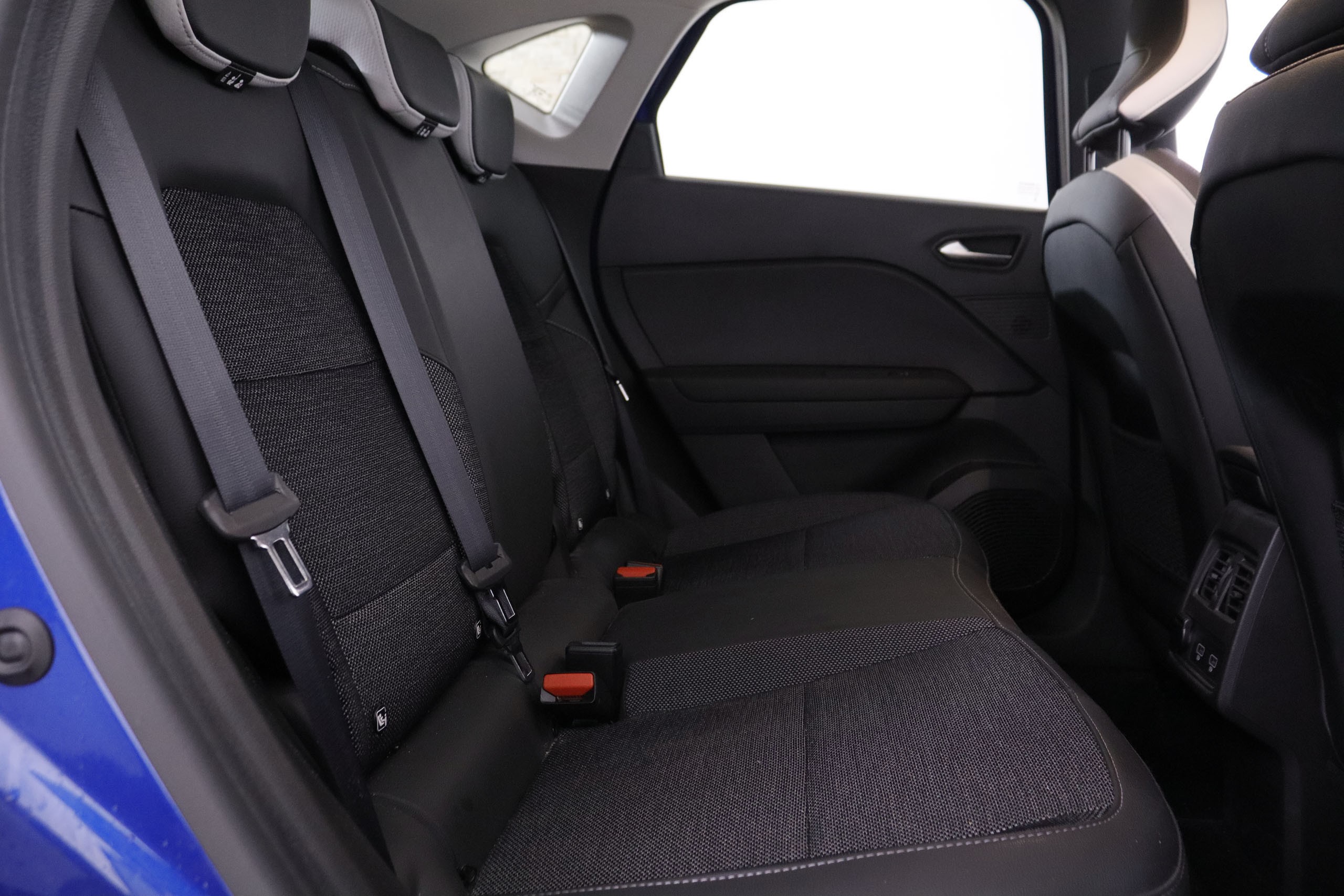 Renault Captur 1.6 E-TECH PLUG-IN INTENS AUTO 160CV 5P # IVA DEDUCIBLE, NAVY, PARKTRONIC foto 32