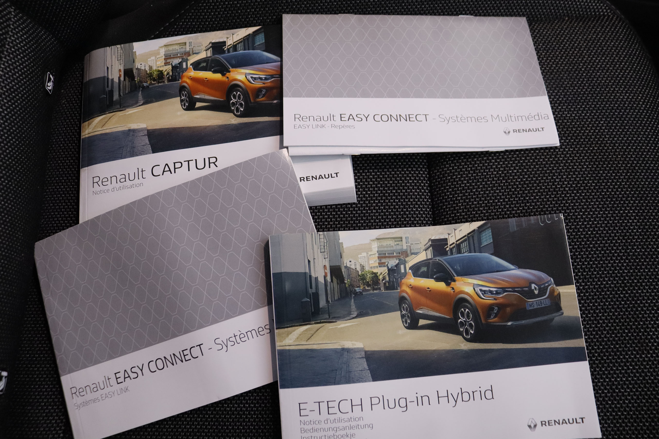 Renault Captur 1.6 E-TECH PLUG-IN INTENS AUTO 160CV 5P # IVA DEDUCIBLE, NAVY, PARKTRONIC foto 33