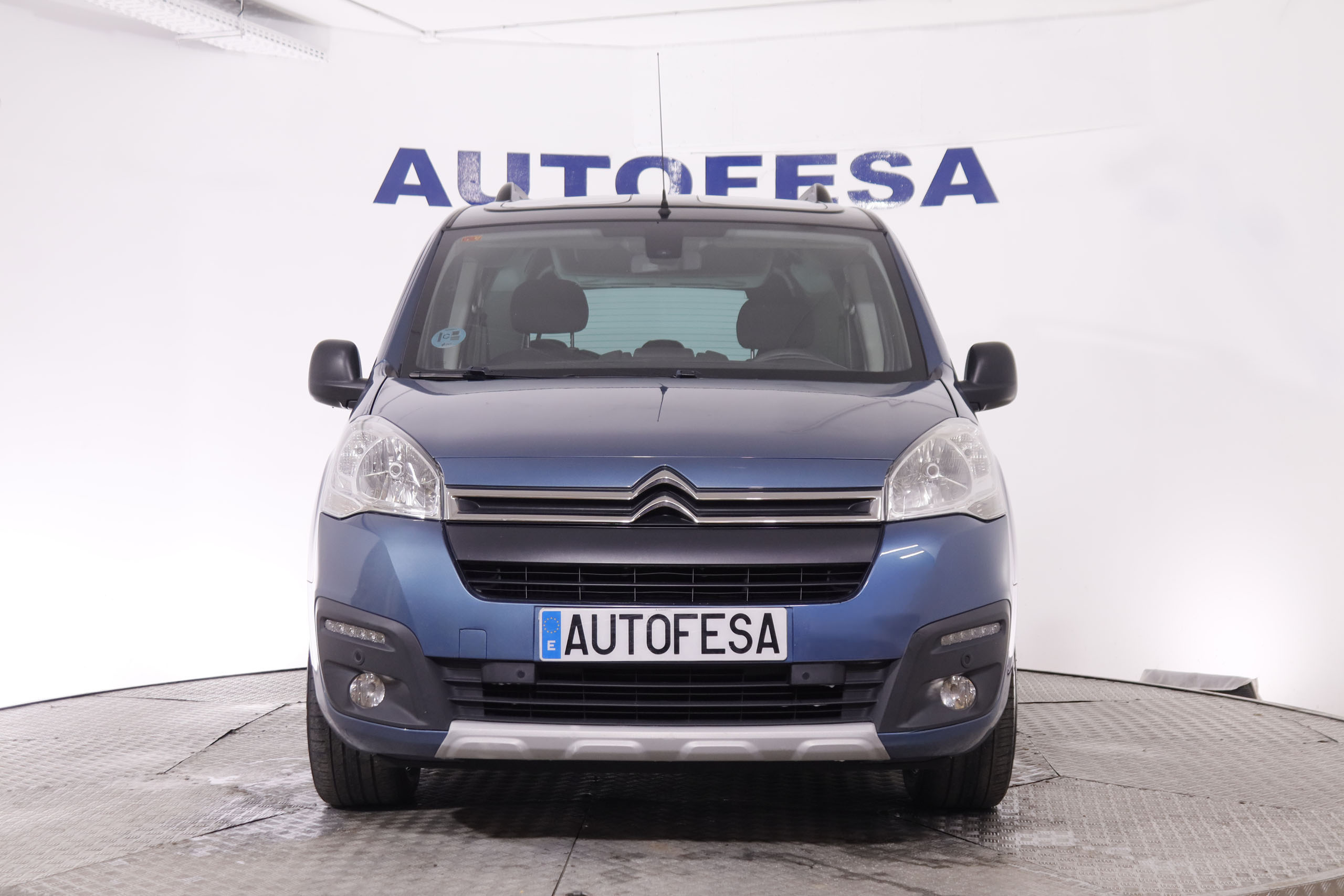Citroen Berlingo MULTISPACE 1.2i 20 ANIVERSARIO 110CV 5P # PARKTRONIC foto 2
