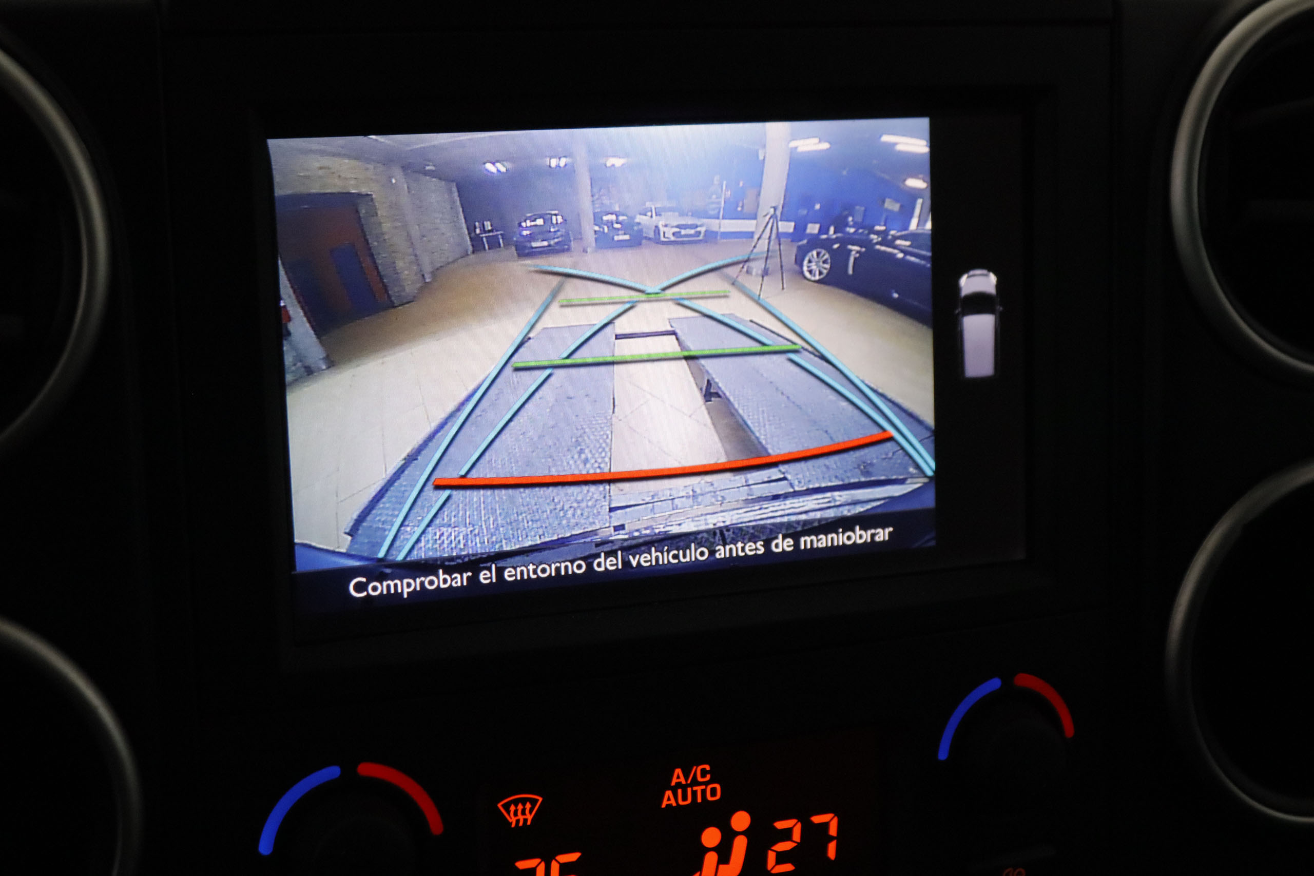 Citroen Berlingo MULTISPACE 1.2i 20 ANIVERSARIO 110CV 5P # PARKTRONIC foto 20