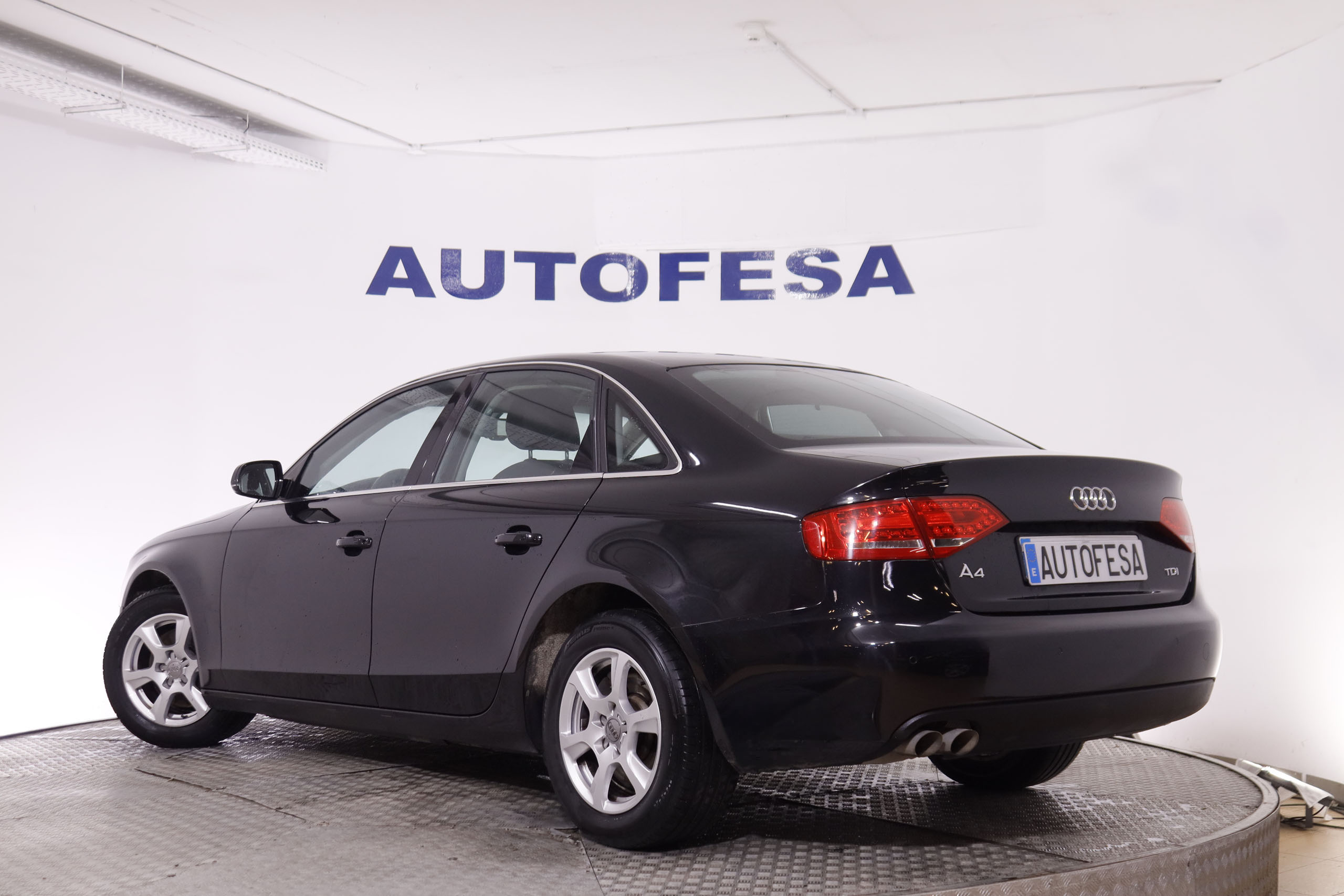 Audi A4 2.0 TDI MULTITRONIC AUTO 143CV 4P # PARKTRONIC foto 5