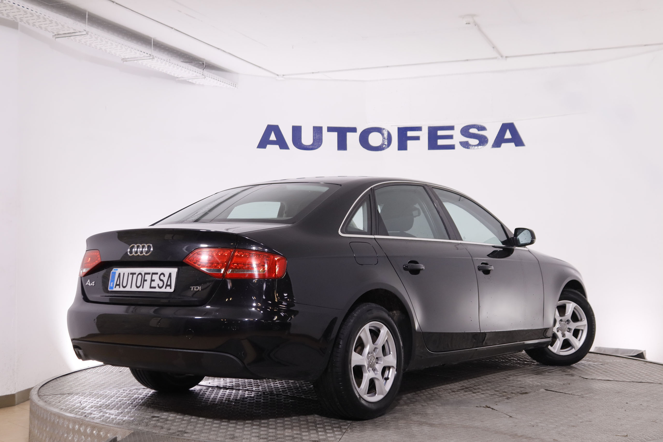 Audi A4 2.0 TDI MULTITRONIC AUTO 143CV 4P # PARKTRONIC foto 7