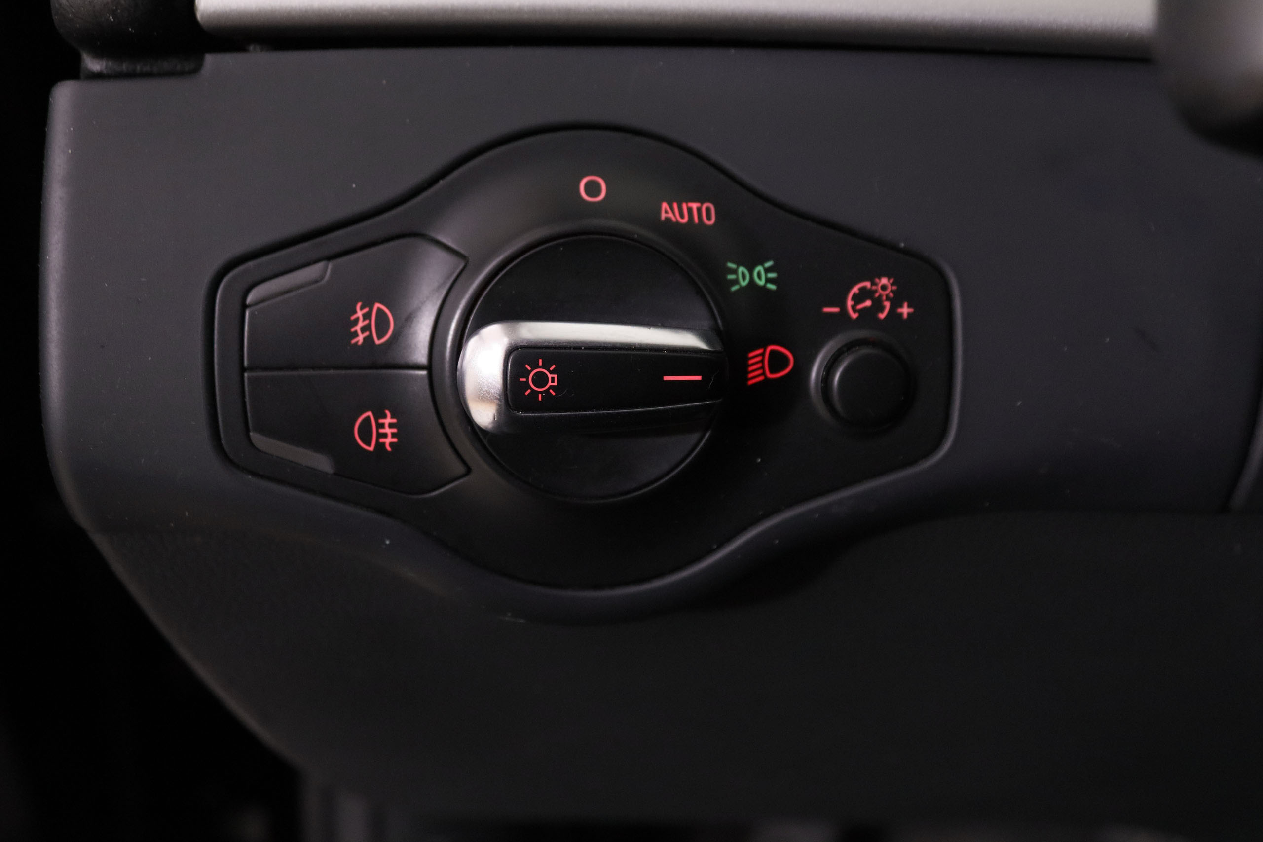 Audi A4 2.0 TDI MULTITRONIC AUTO 143CV 4P # PARKTRONIC foto 20