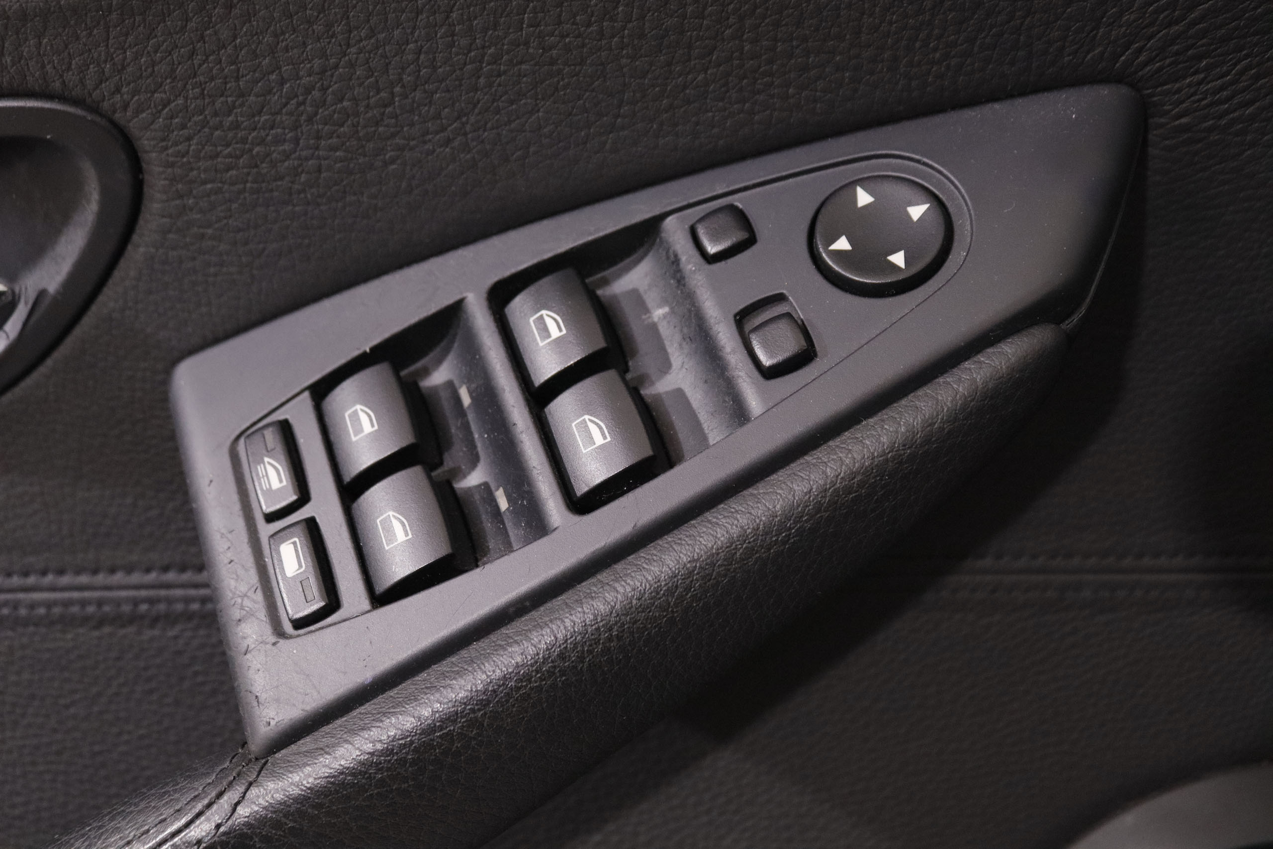 BMW 630 SERIE 6 630I E63 AUTO 272CV 2P AUTO # NAVY, CUERO, LEVAS BLUETOOTH foto 27