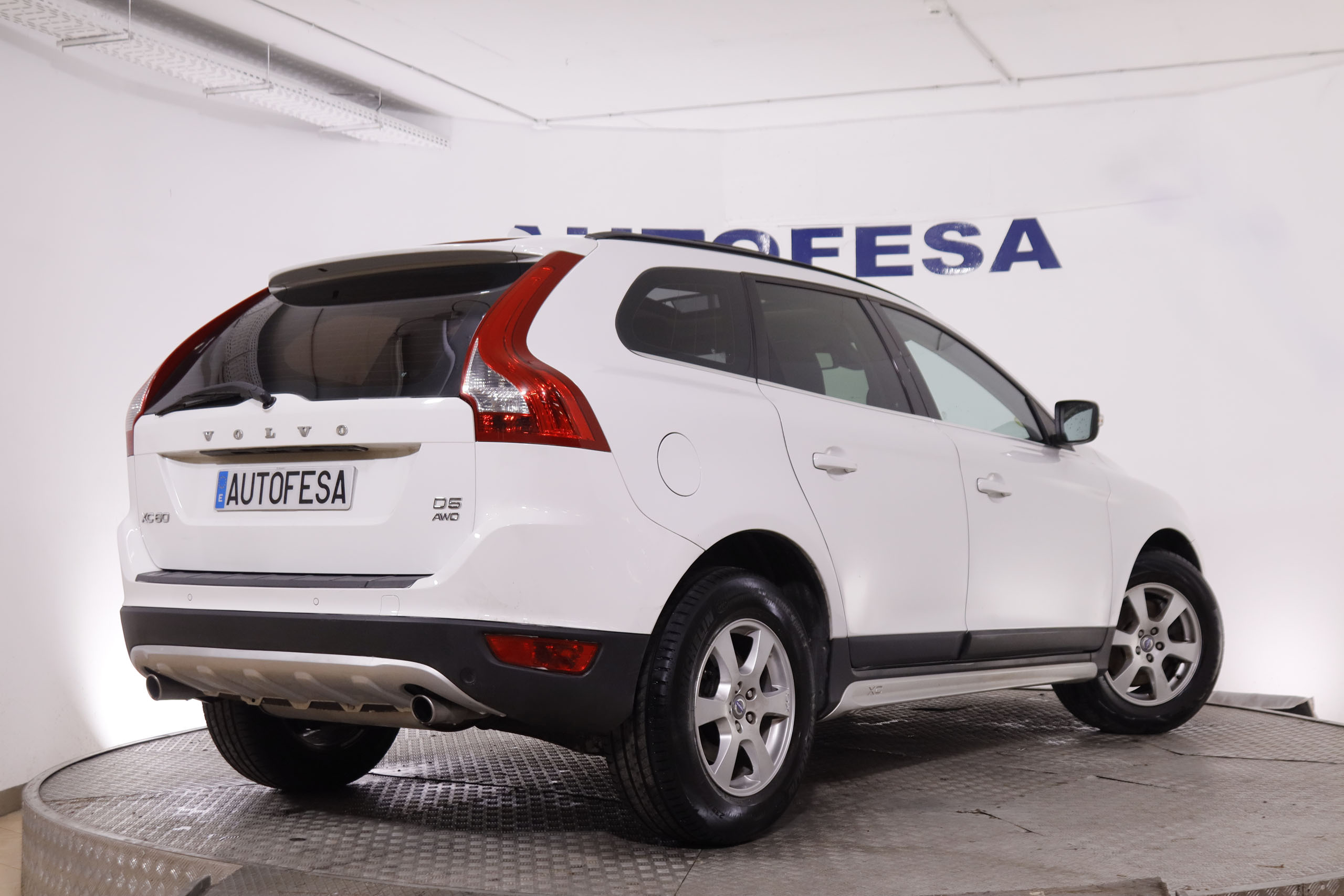 Volvo Xc 60 2.5 MOMENTUM AWD AUTO 205CV 5P # TECHO ELECTRICO, NAVY, PARKTRONIC foto 7