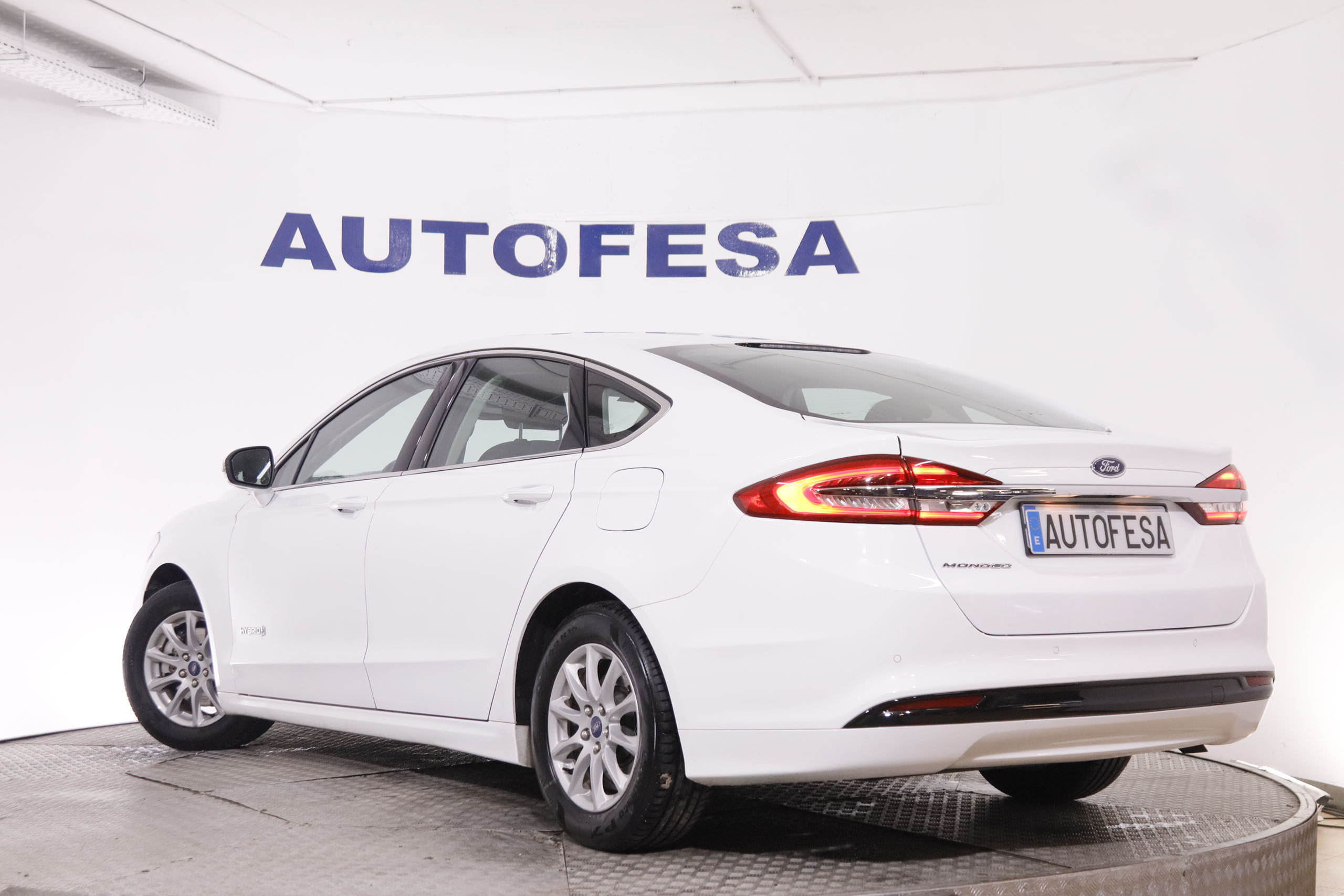 Ford Mondeo 2.0 HYBRID TITANIUM AUTO 187CV 4P # IVA DEDUCIBLE, NAVY, PARKTRONIC foto 5