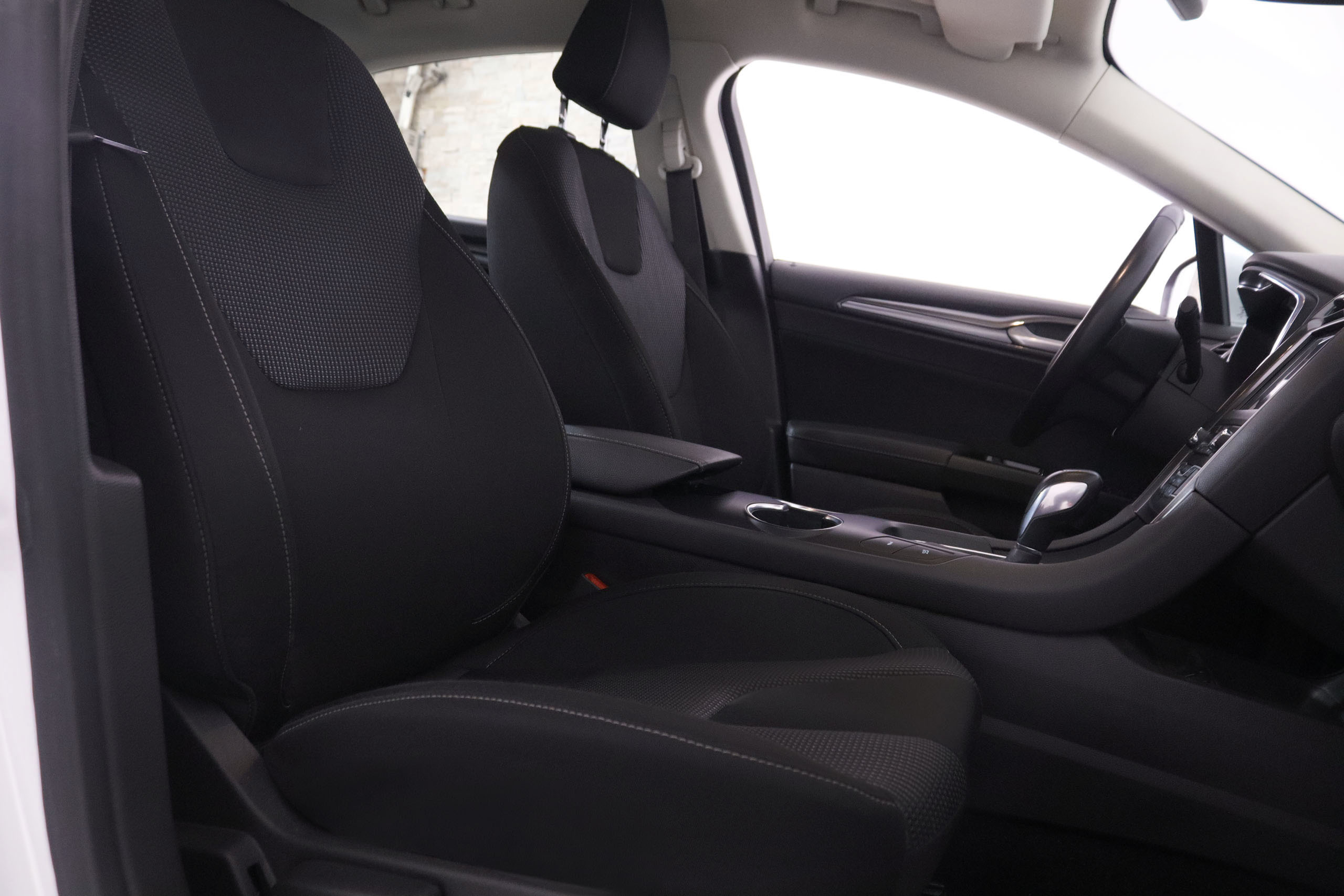 Ford Mondeo 2.0 HYBRID TITANIUM AUTO 187CV 4P # IVA DEDUCIBLE, NAVY, PARKTRONIC foto 25