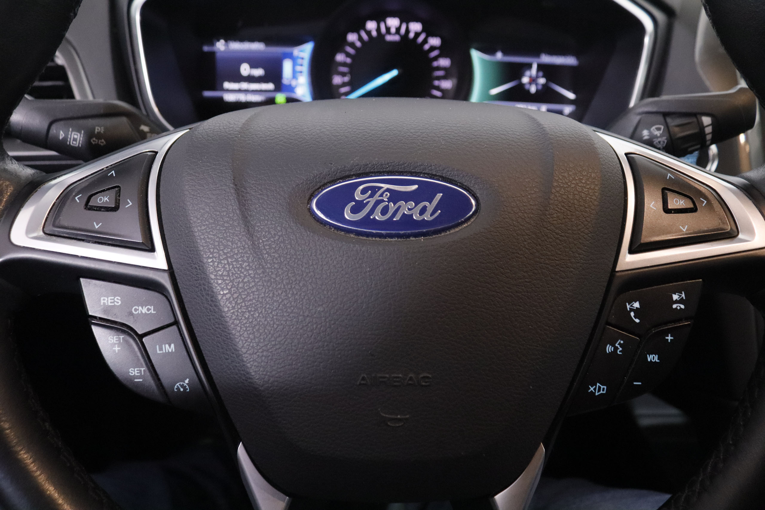 Ford Mondeo 2.0 HYBRID TITANIUM AUTO 187CV 4P # IVA DEDUCIBLE, NAVY, PARKTRONIC foto 17