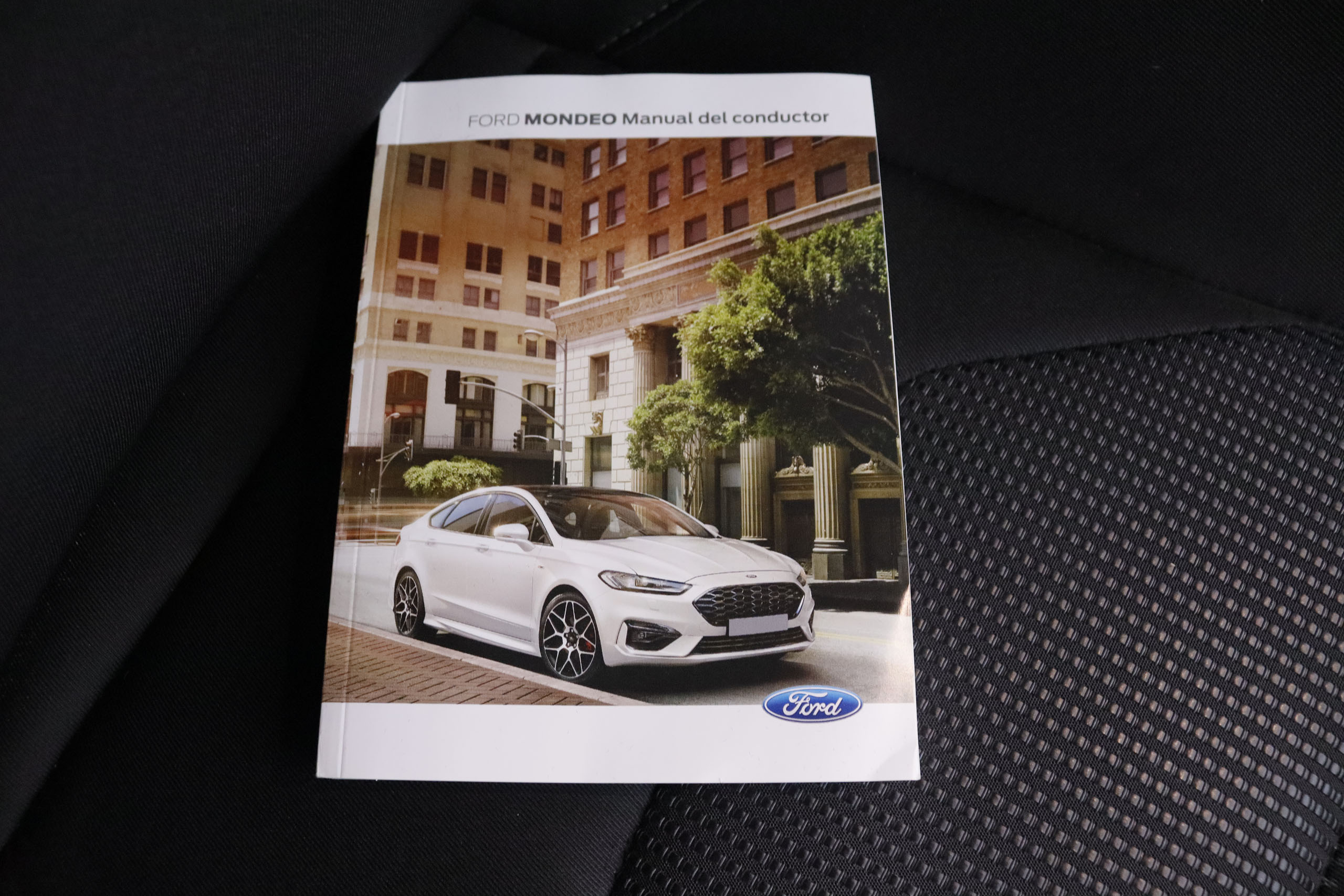 Ford Mondeo 2.0 HYBRID TITANIUM AUTO 187CV 4P # IVA DEDUCIBLE, NAVY, PARKTRONIC foto 27