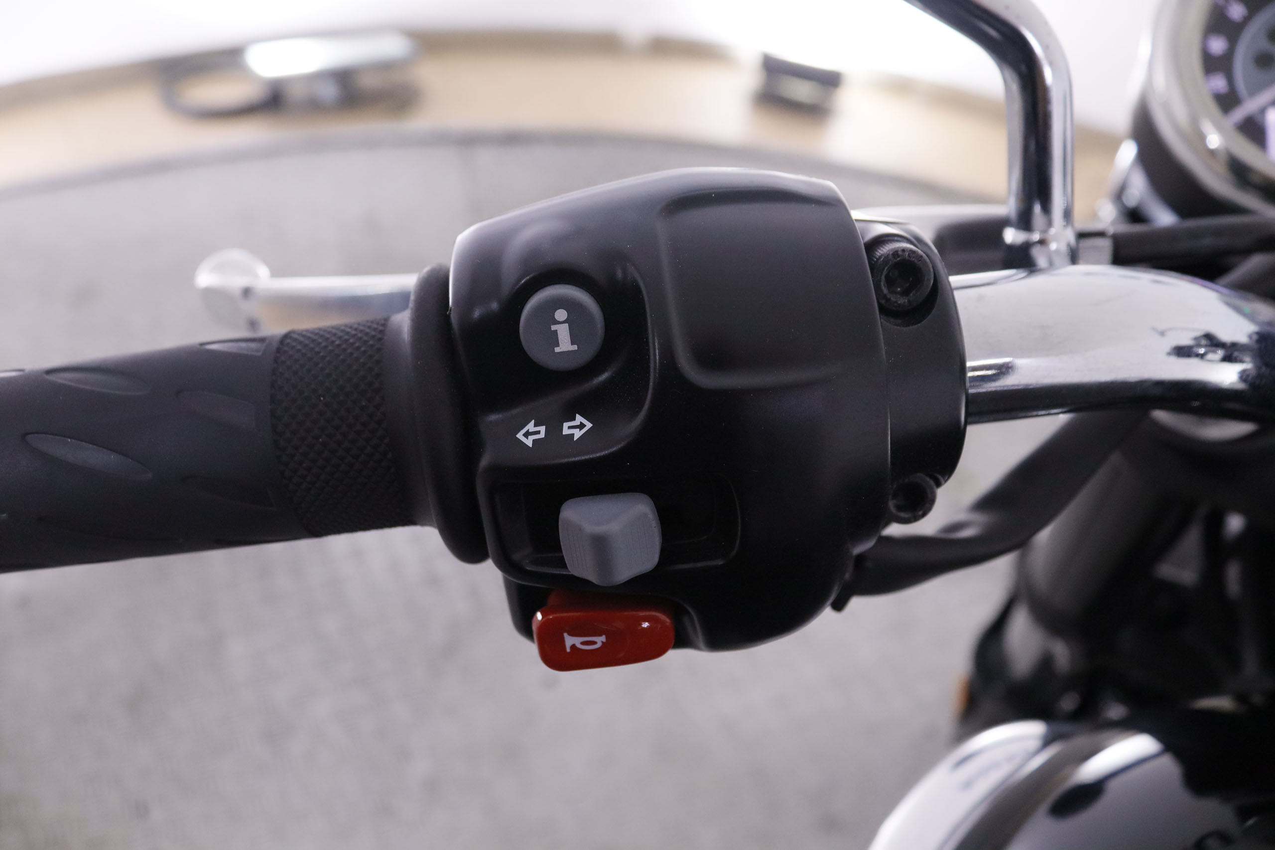 Triumph Bonneville T100 BONEVILLE T100 ABS ESP 65CV foto 13