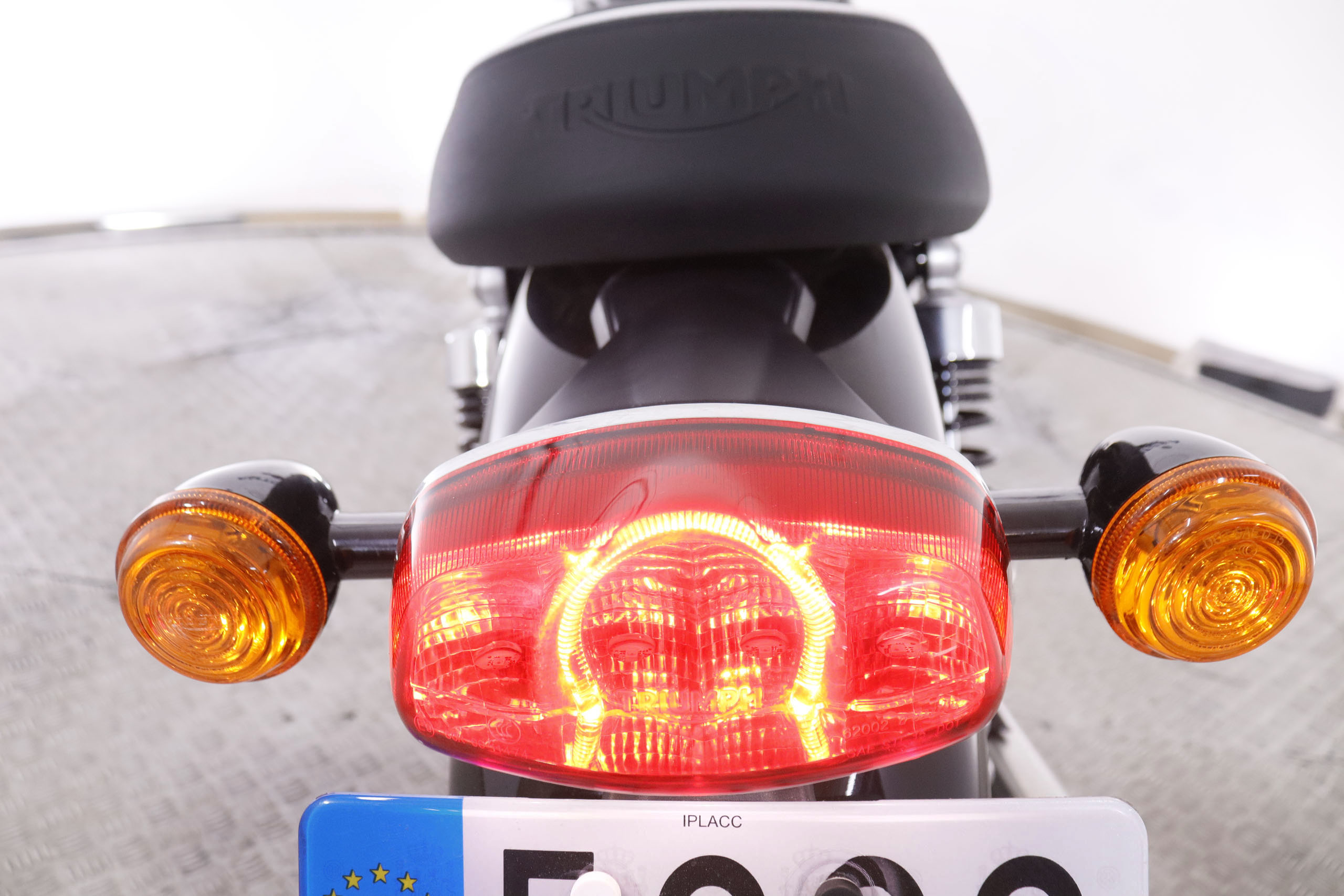 Triumph Bonneville T100 BONEVILLE T100 ABS ESP 65CV foto 23