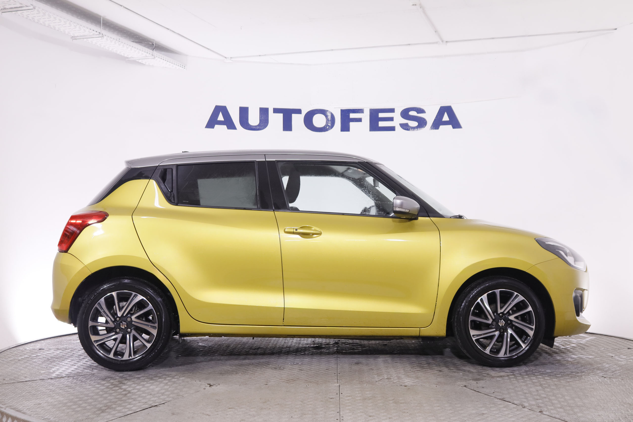 Suzuki Swift 1.2 HYBRID AUTO 83CV 5P # IVA DEDUCIBLE, NAVY foto 13