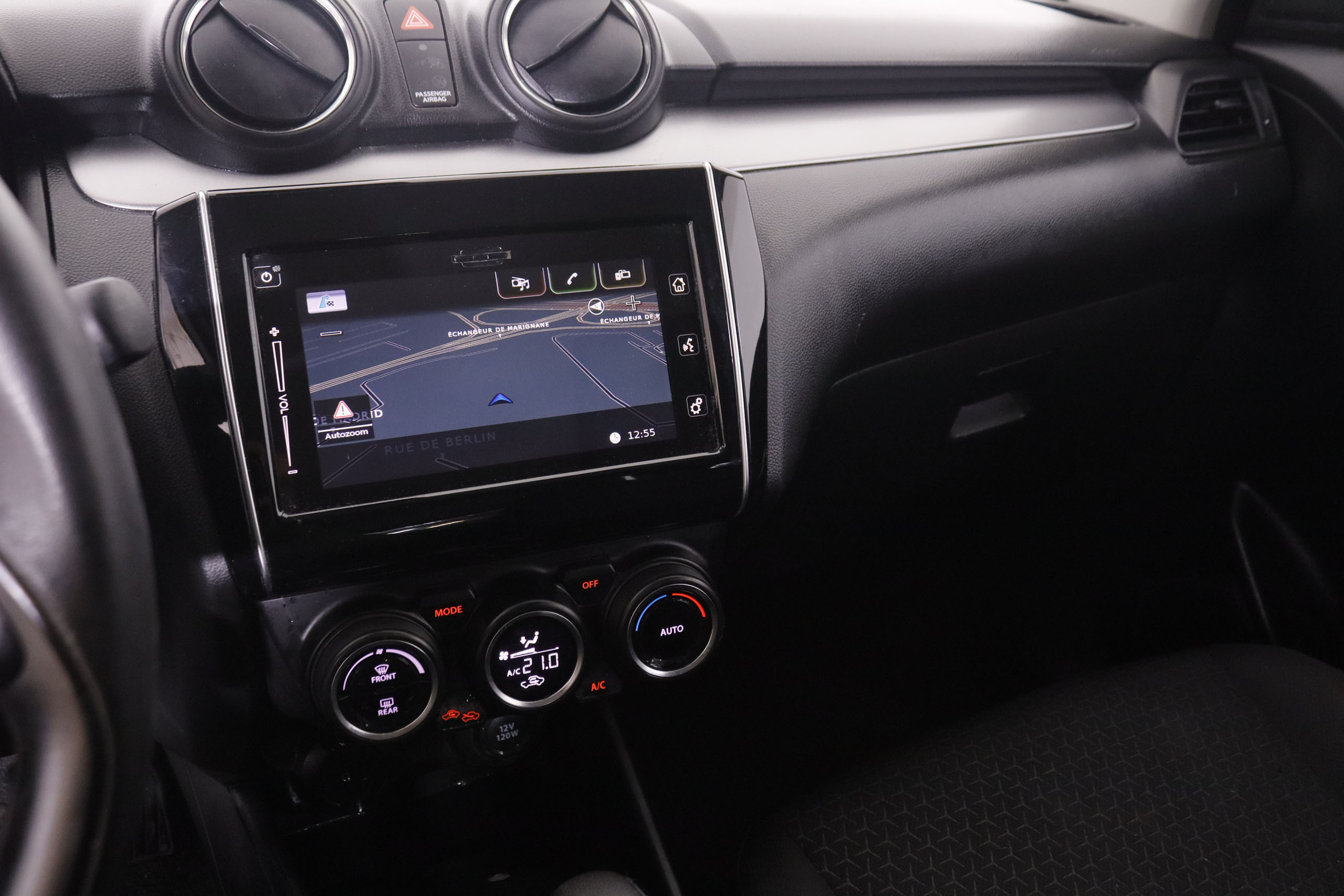 Suzuki Swift 1.2 HYBRID AUTO 83CV 5P # IVA DEDUCIBLE, NAVY foto 19