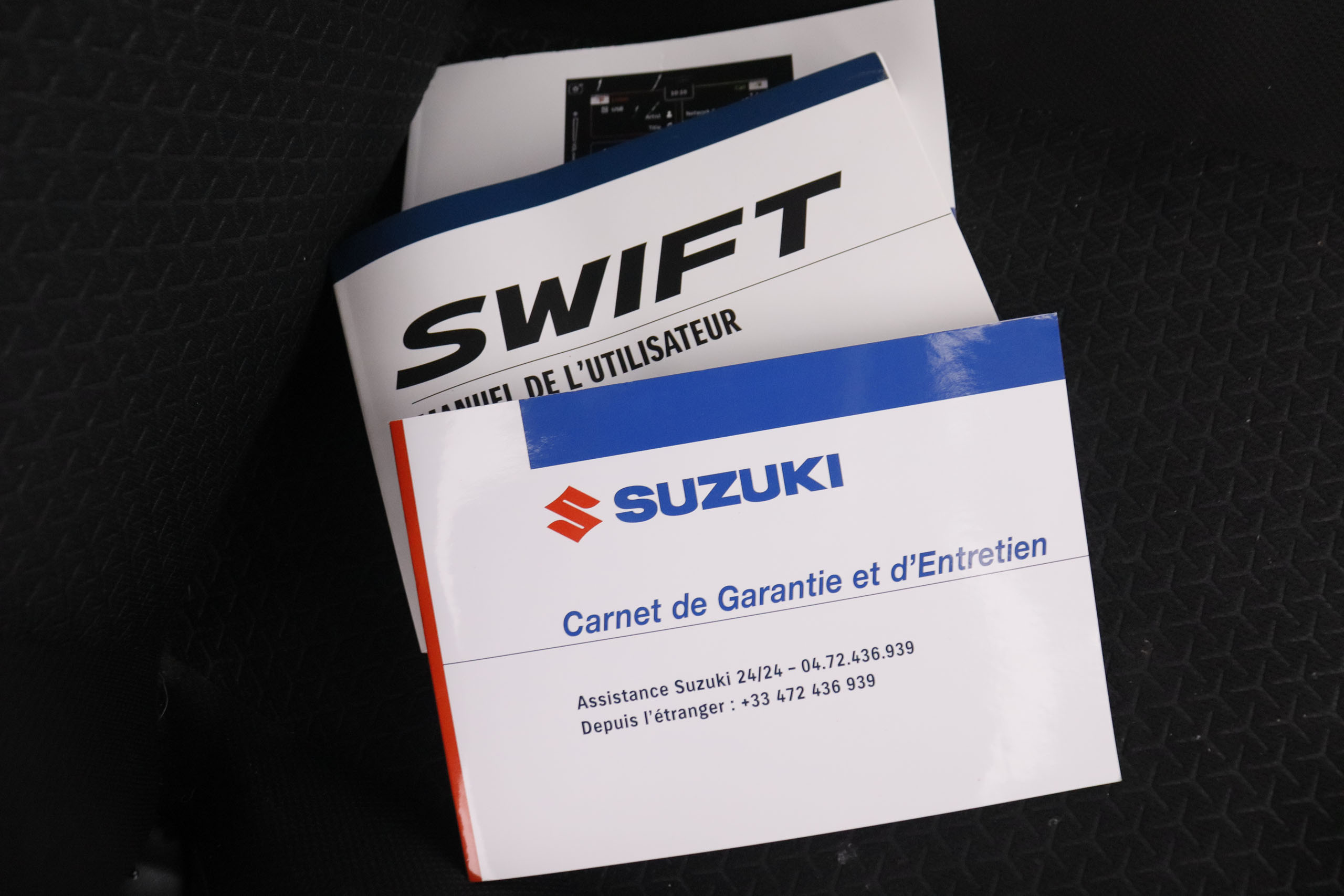 Suzuki Swift 1.2 HYBRID AUTO 83CV 5P # IVA DEDUCIBLE, NAVY foto 26