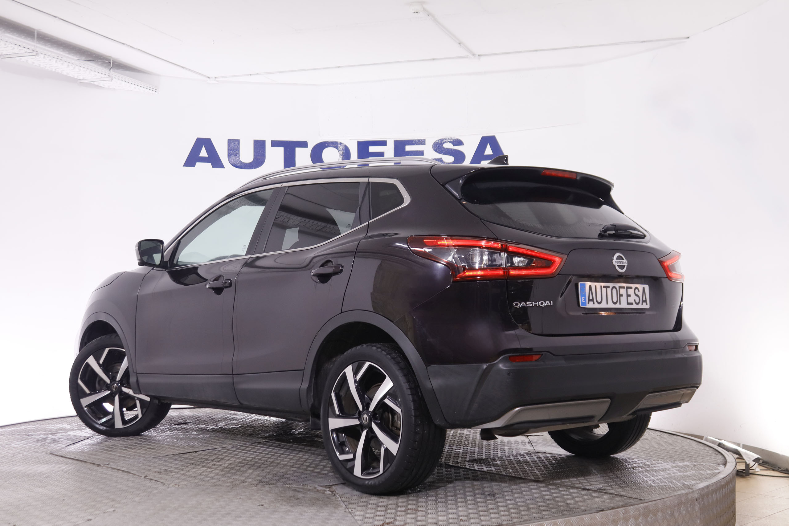 Nissan Qashqai 1.2 DIG-T TEKNA 115CV 5P # CUERO, TECHO PANORAMICO, NAVY, PARKTRONIC foto 5