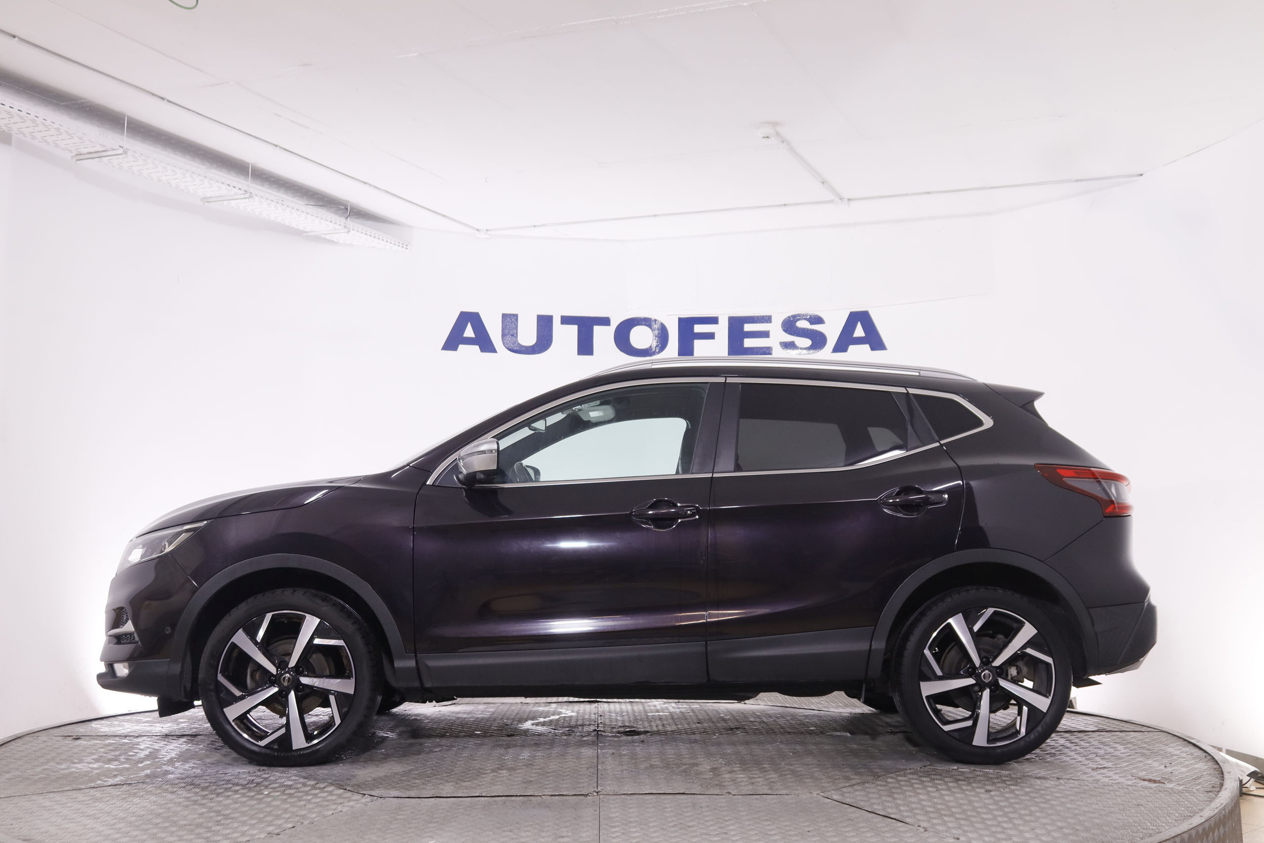 Nissan Qashqai 1.2 DIG-T TEKNA 115CV 5P # CUERO, TECHO PANORAMICO, NAVY, PARKTRONIC foto 9
