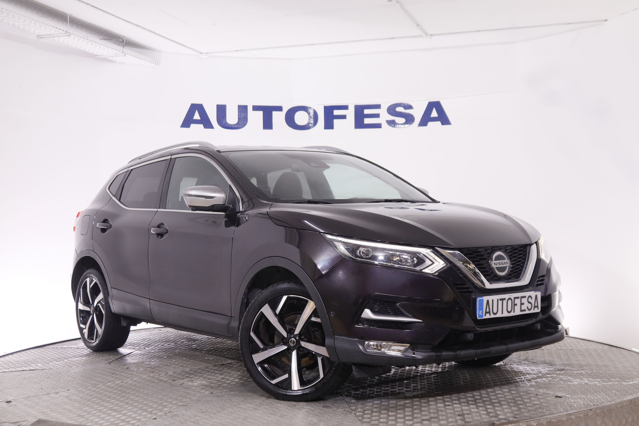 Nissan Qashqai 1.2 DIG-T TEKNA 115CV 5P # CUERO, TECHO PANORAMICO, NAVY, PARKTRONIC foto 3