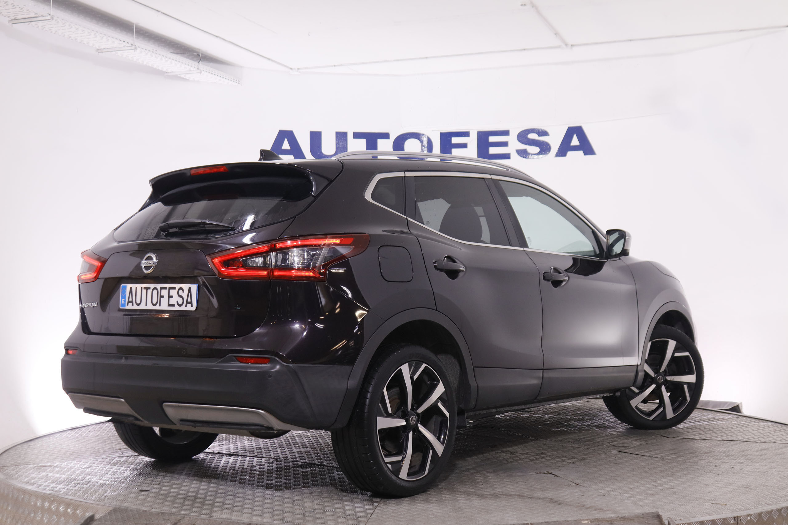 Nissan Qashqai 1.2 DIG-T TEKNA 115CV 5P # CUERO, TECHO PANORAMICO, NAVY, PARKTRONIC foto 7