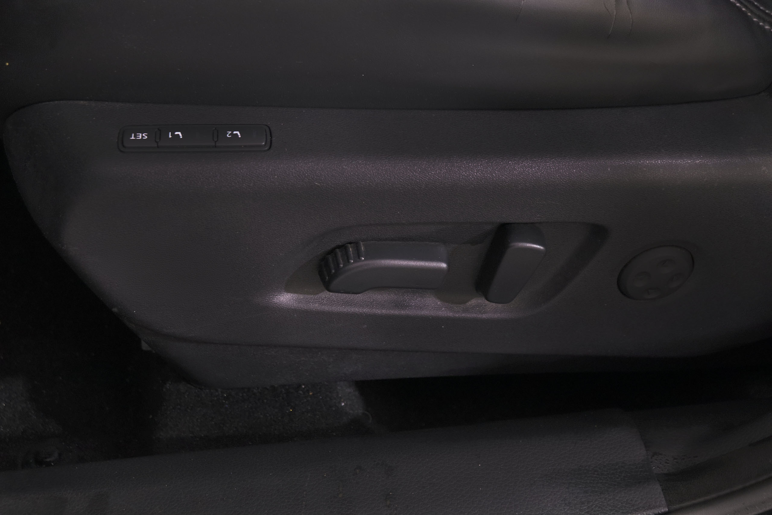 Nissan Qashqai 1.2 DIG-T TEKNA 115CV 5P # CUERO, TECHO PANORAMICO, NAVY, PARKTRONIC foto 25