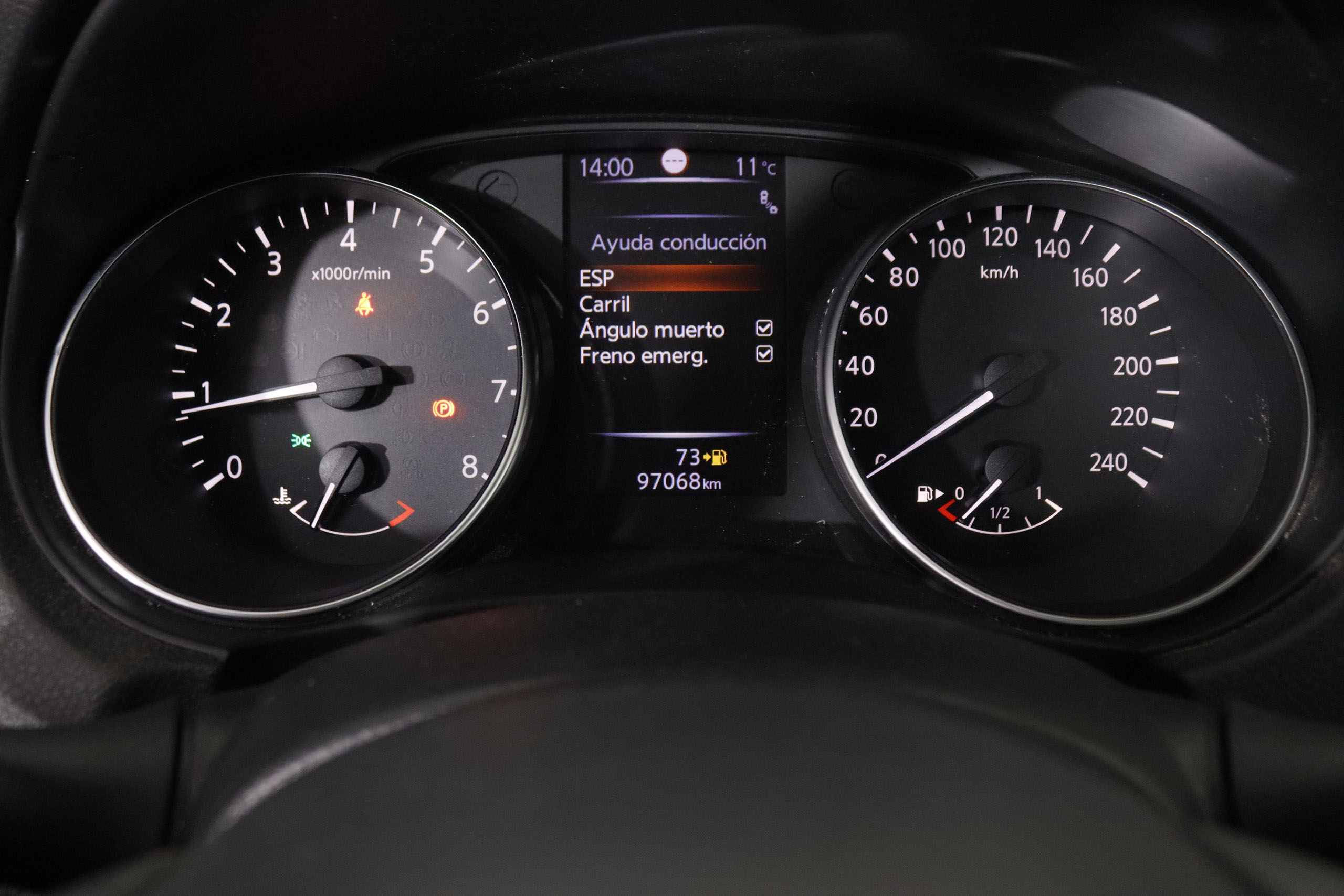 Nissan Qashqai 1.2 DIG-T TEKNA 115CV 5P # CUERO, TECHO PANORAMICO, NAVY, PARKTRONIC foto 18