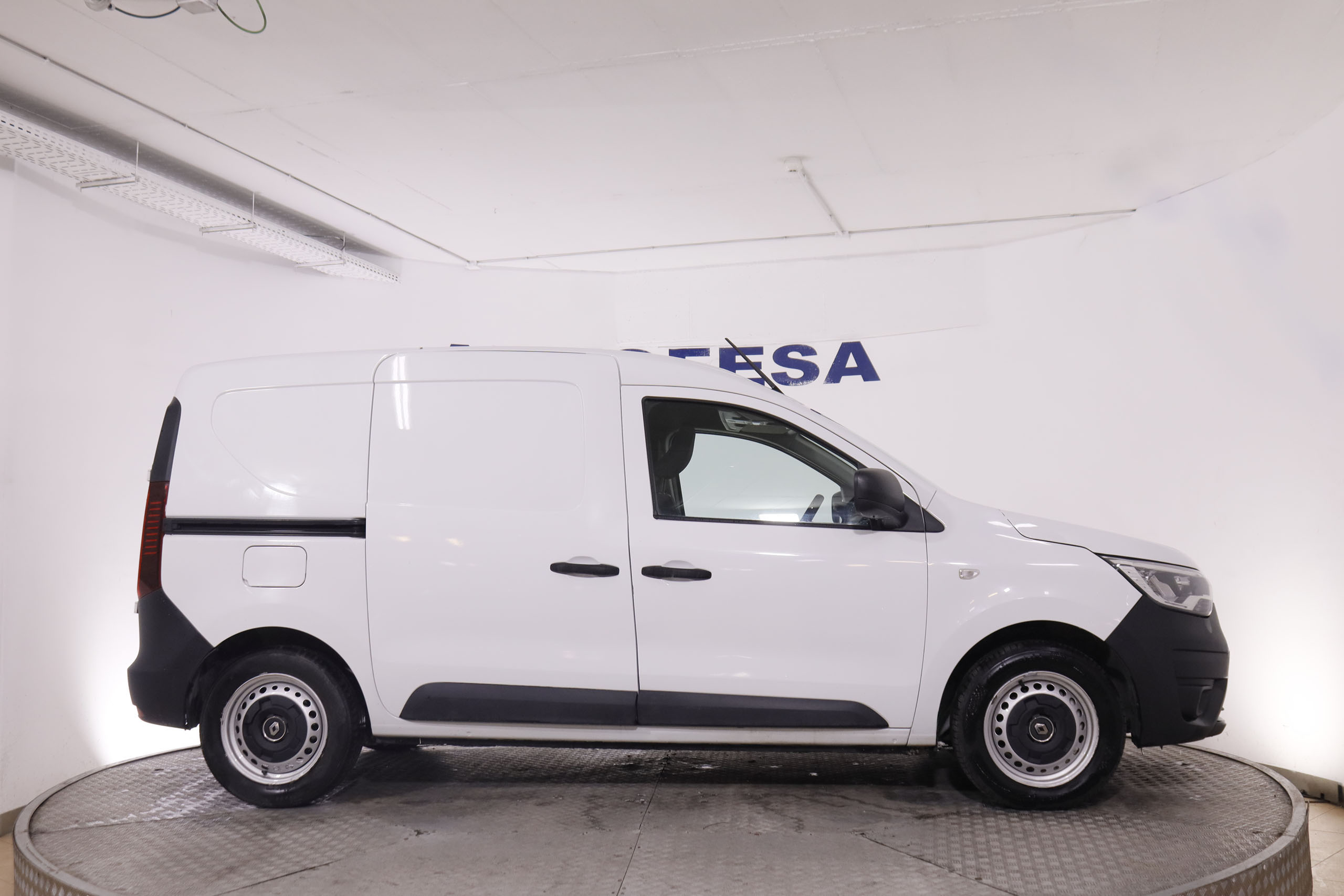 Renault Express 1.5 DCI VAN CONFORT 95CV 2P # IVA DEDUCIBLE foto 9