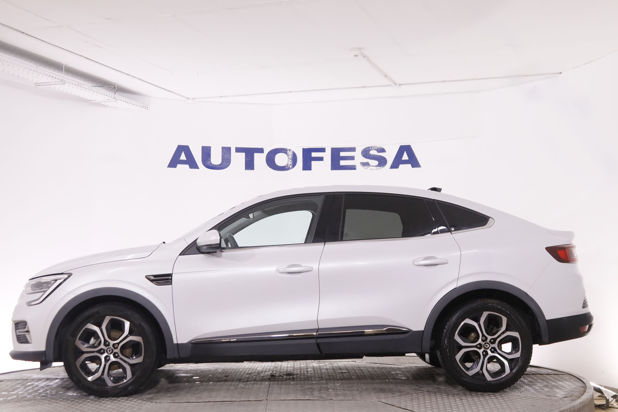 Renault ARKANA 1.6 E TECH INTENS AUTO 145CV 5P # IVA DEDUCIBLE, NAVY, PARKTRONIC foto 13