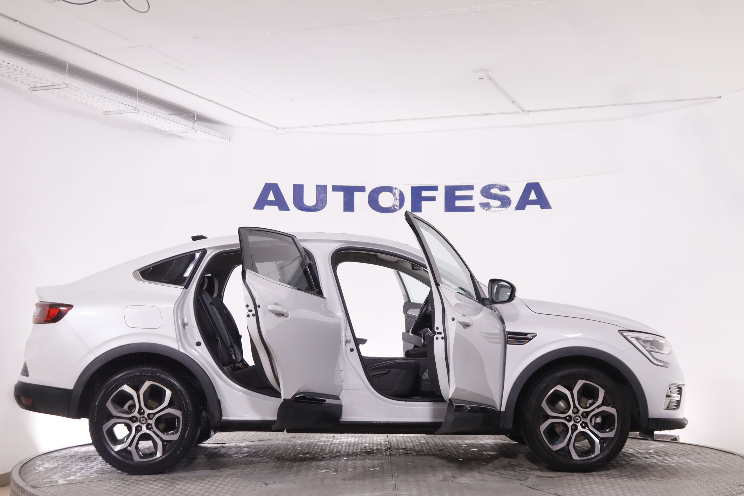 Renault ARKANA 1.6 E TECH INTENS AUTO 145CV 5P # IVA DEDUCIBLE, NAVY, PARKTRONIC foto 10