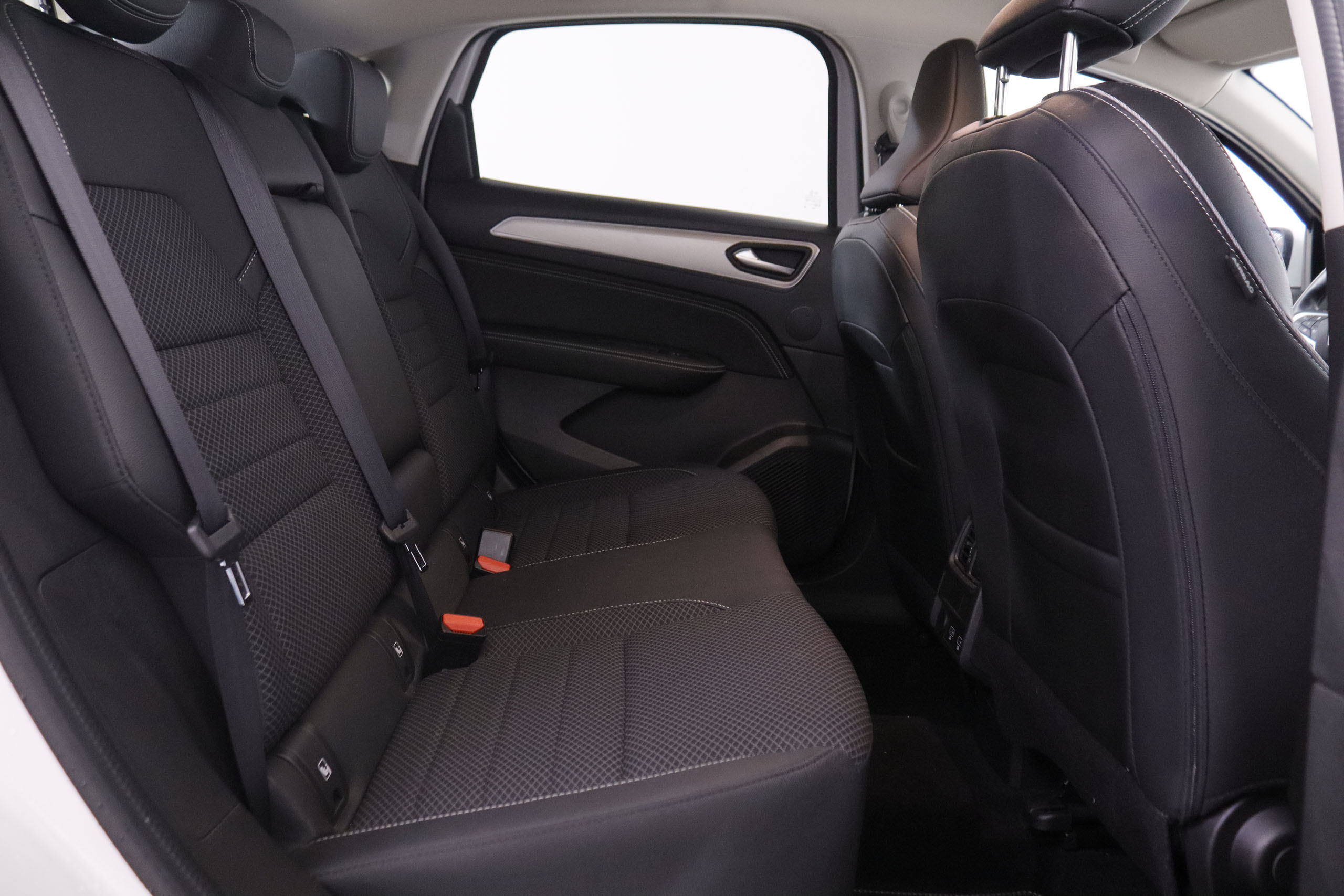 Renault ARKANA 1.6 E TECH INTENS AUTO 145CV 5P # IVA DEDUCIBLE, NAVY, PARKTRONIC foto 27