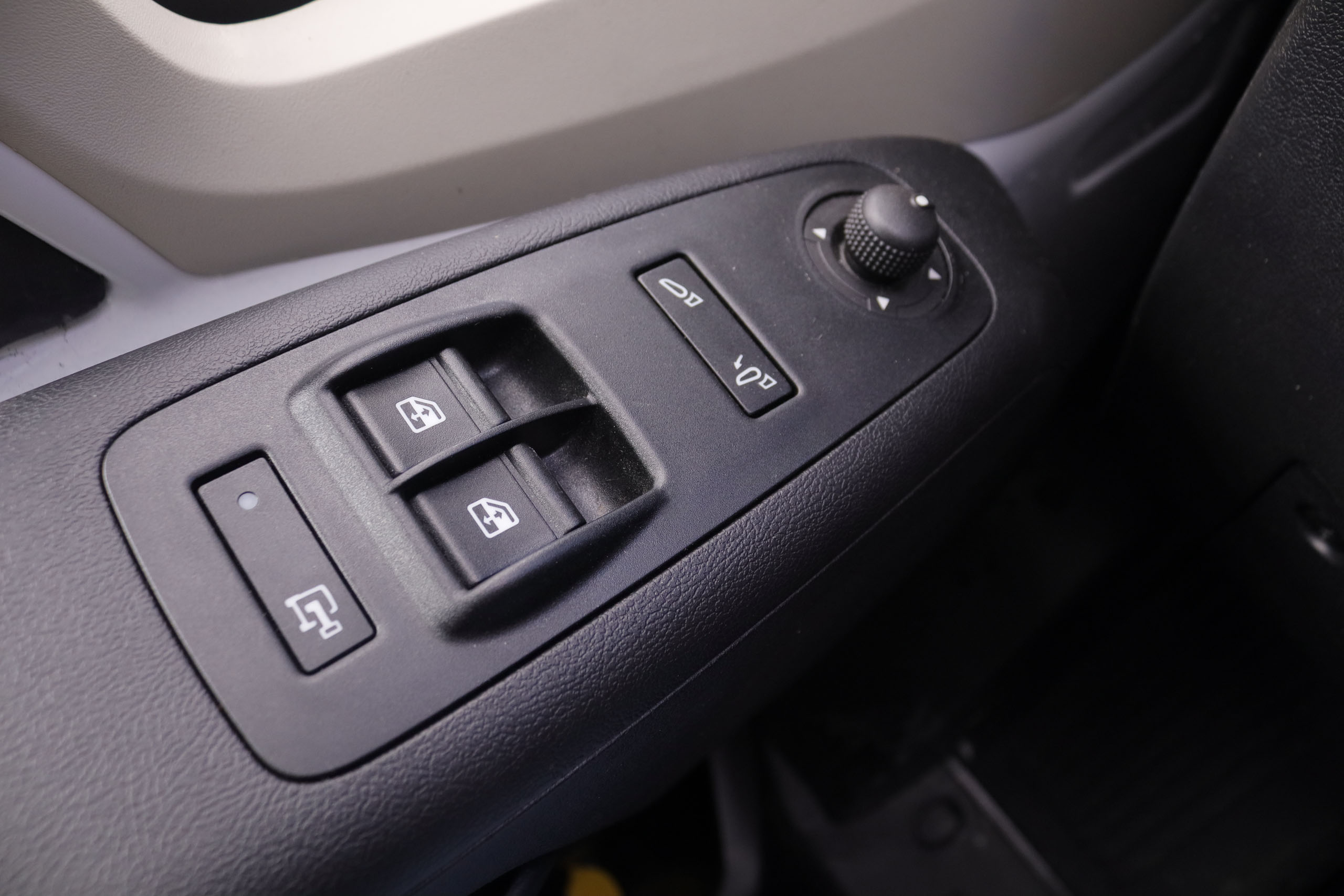 Opel Movano 2.2 BLUEHDI FURGO L2H1 140CV 4P VENTA SOLO PROFESIONALES # GARANTIA FAB 07/2026, IVA DEDUCIBLE, NAVY, PARKTRONIC 2.2 BLUEHDI FURGO L2H1 140CV 4P VENTA SOLO PROFESIONALES # GARANTIA FAB 07/2027, IVA DEDUCIBLE, NAVY, PARKTRONIC foto 24