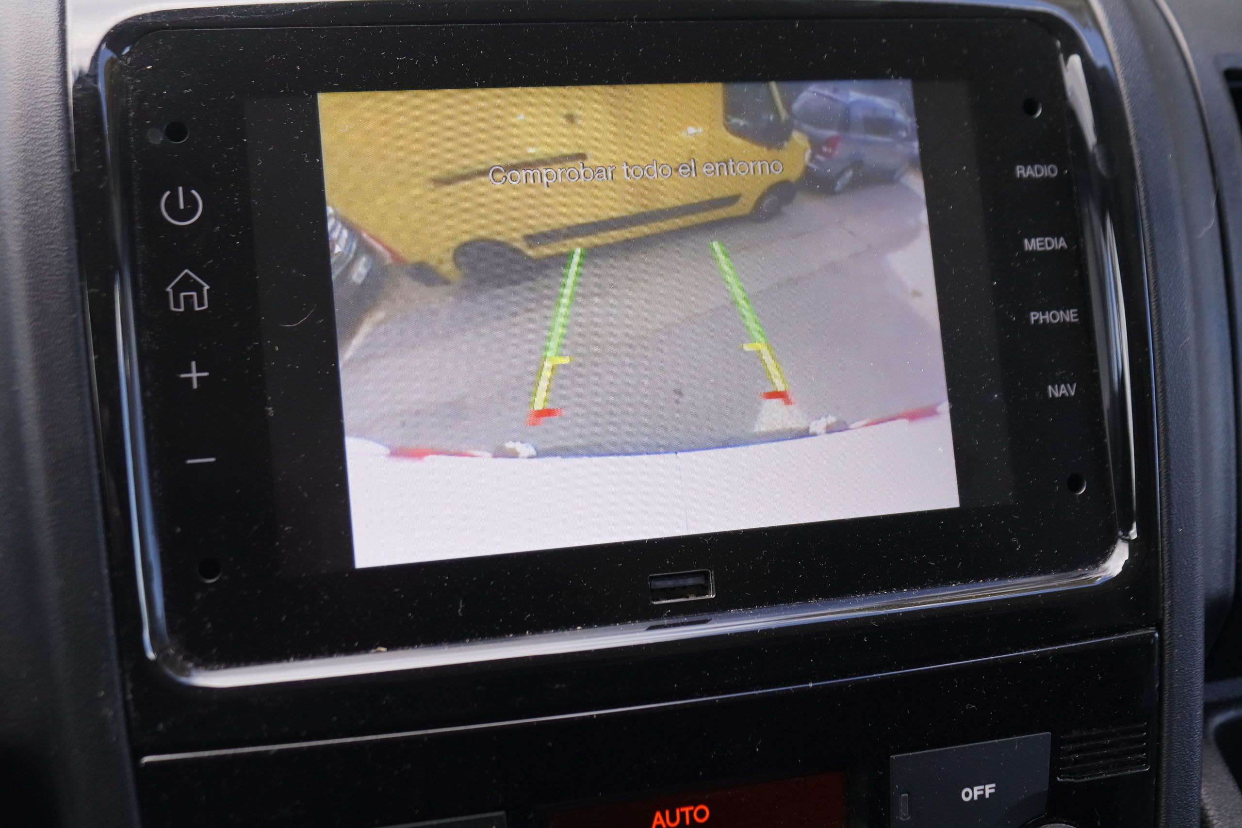 Opel Movano 2.2 BLUEHDI FURGO L2H1 140CV 4P VENTA SOLO PROFESIONALES # GARANTIA FAB 07/2026, IVA DEDUCIBLE, NAVY, PARKTRONIC 2.2 BLUEHDI FURGO L2H1 140CV 4P VENTA SOLO PROFESIONALES # GARANTIA FAB 07/2027, IVA DEDUCIBLE, NAVY, PARKTRONIC foto 20